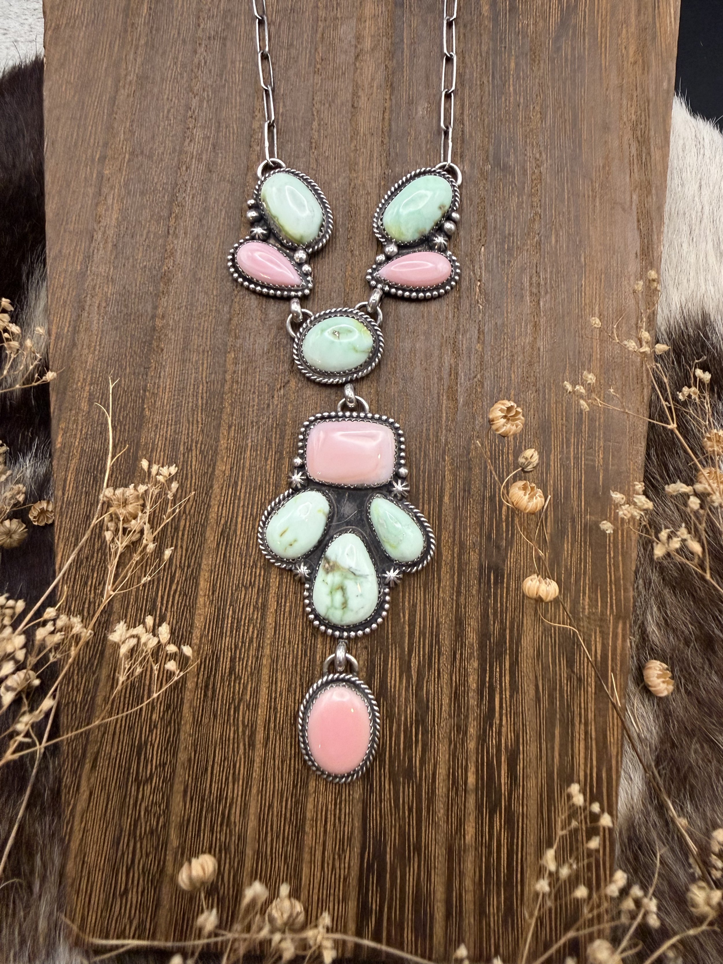 Palomino & Queen Conch