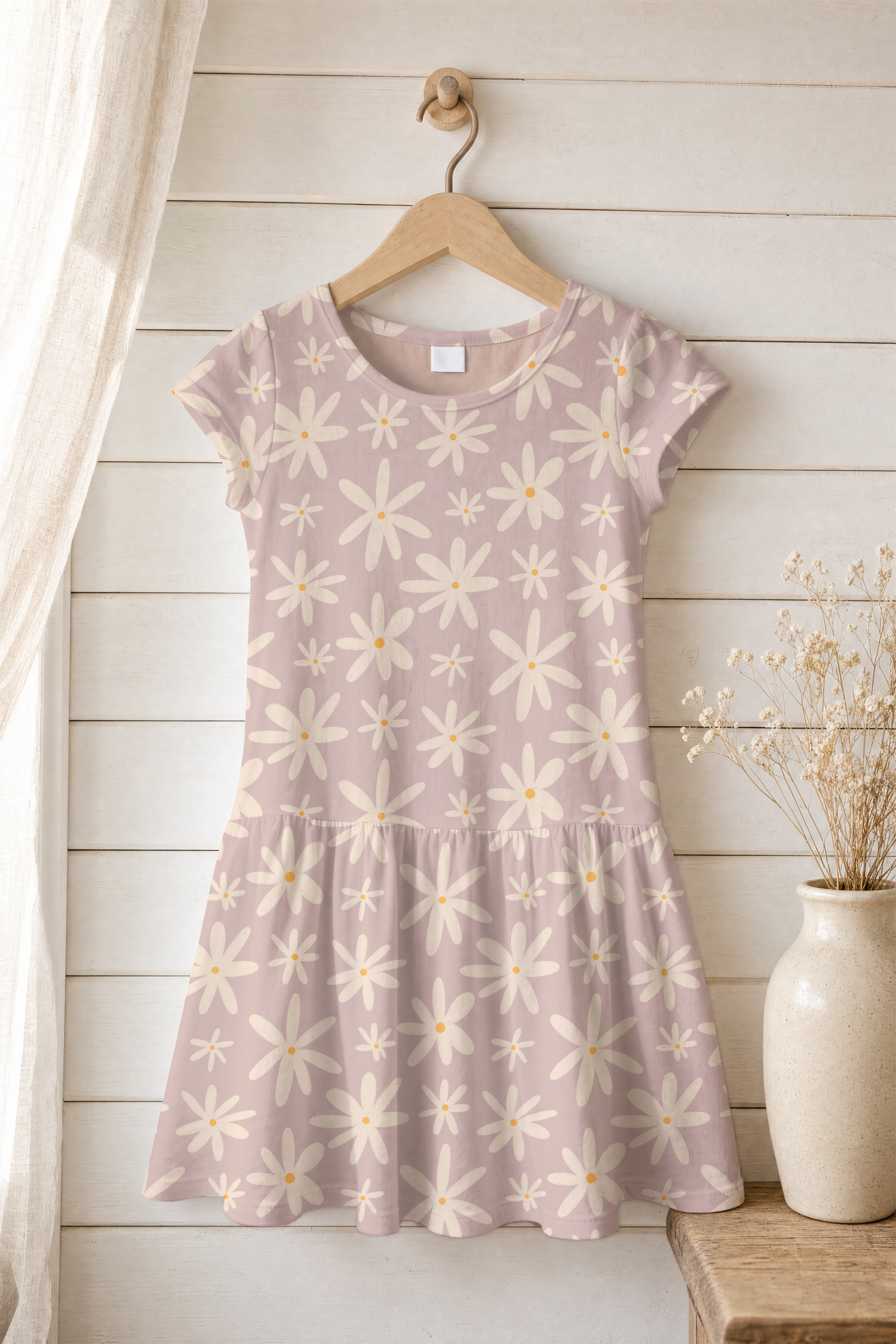 Daisies 3-girls_-dress-full-size.png