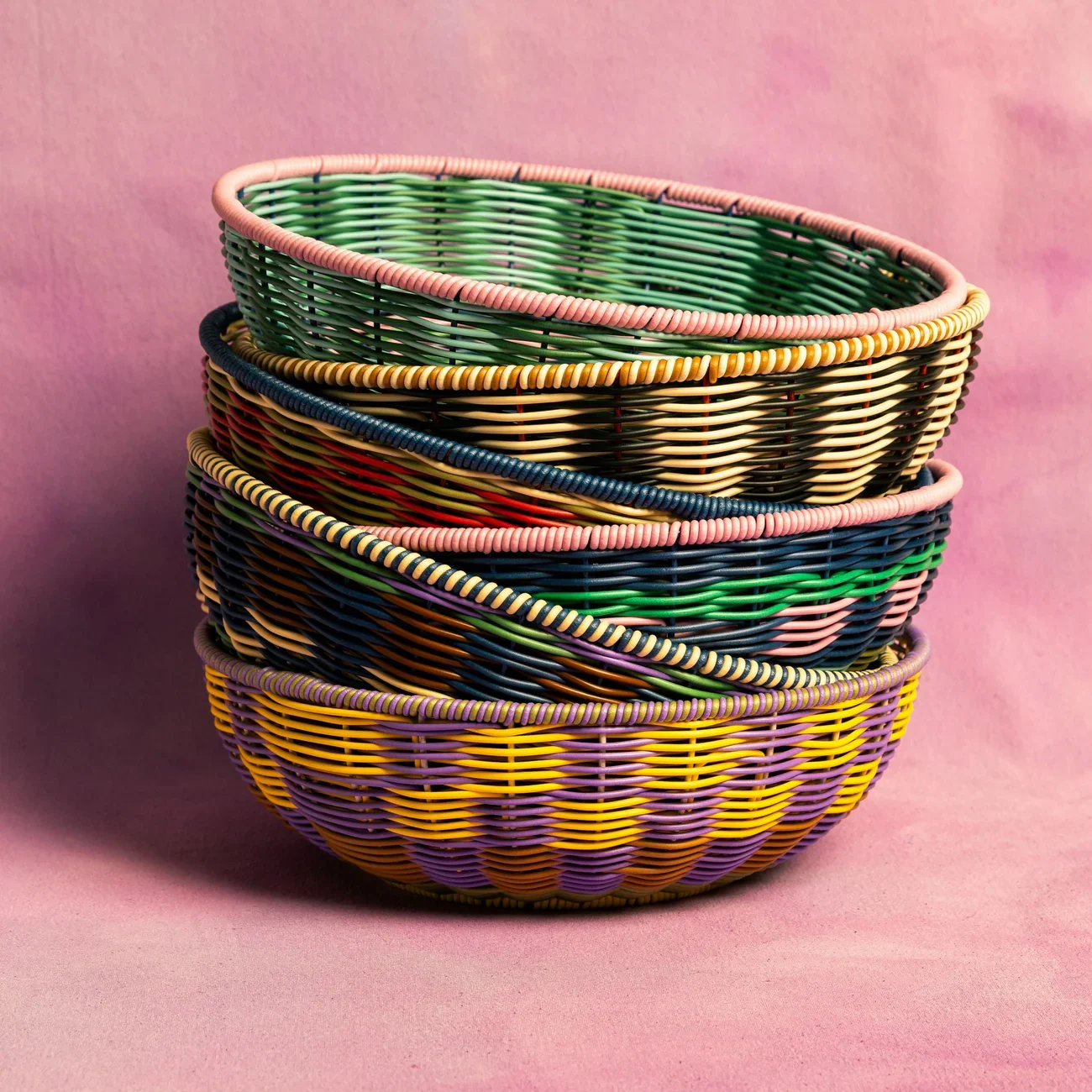 Maegen Woven Bowls - Asssorted Colours