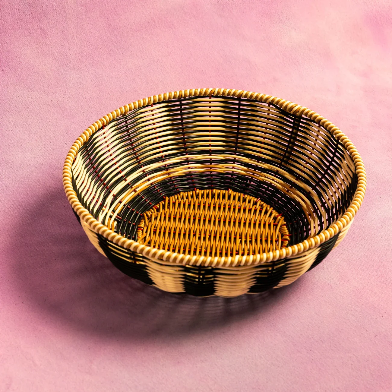 woven_bowl_resized_4_small_7b838792-0294-450c-86aa-7319ddd3b4b7.webp