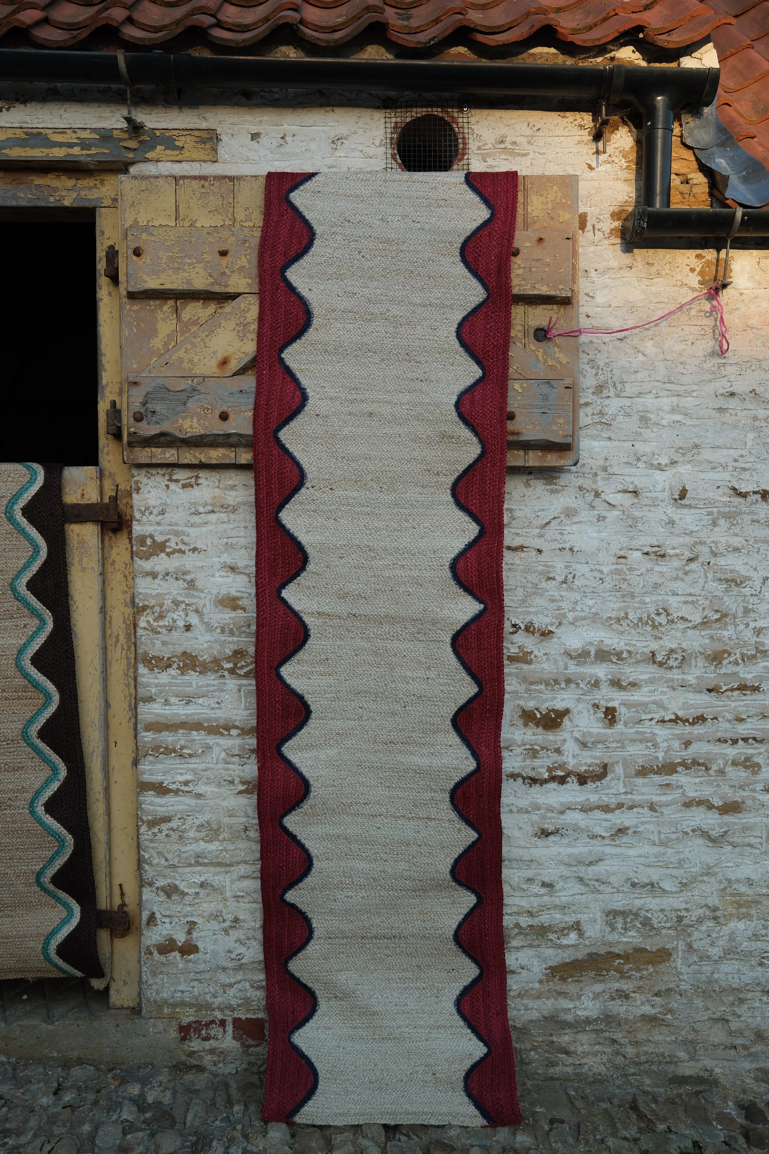 Red Wave Jute  Runner Rug