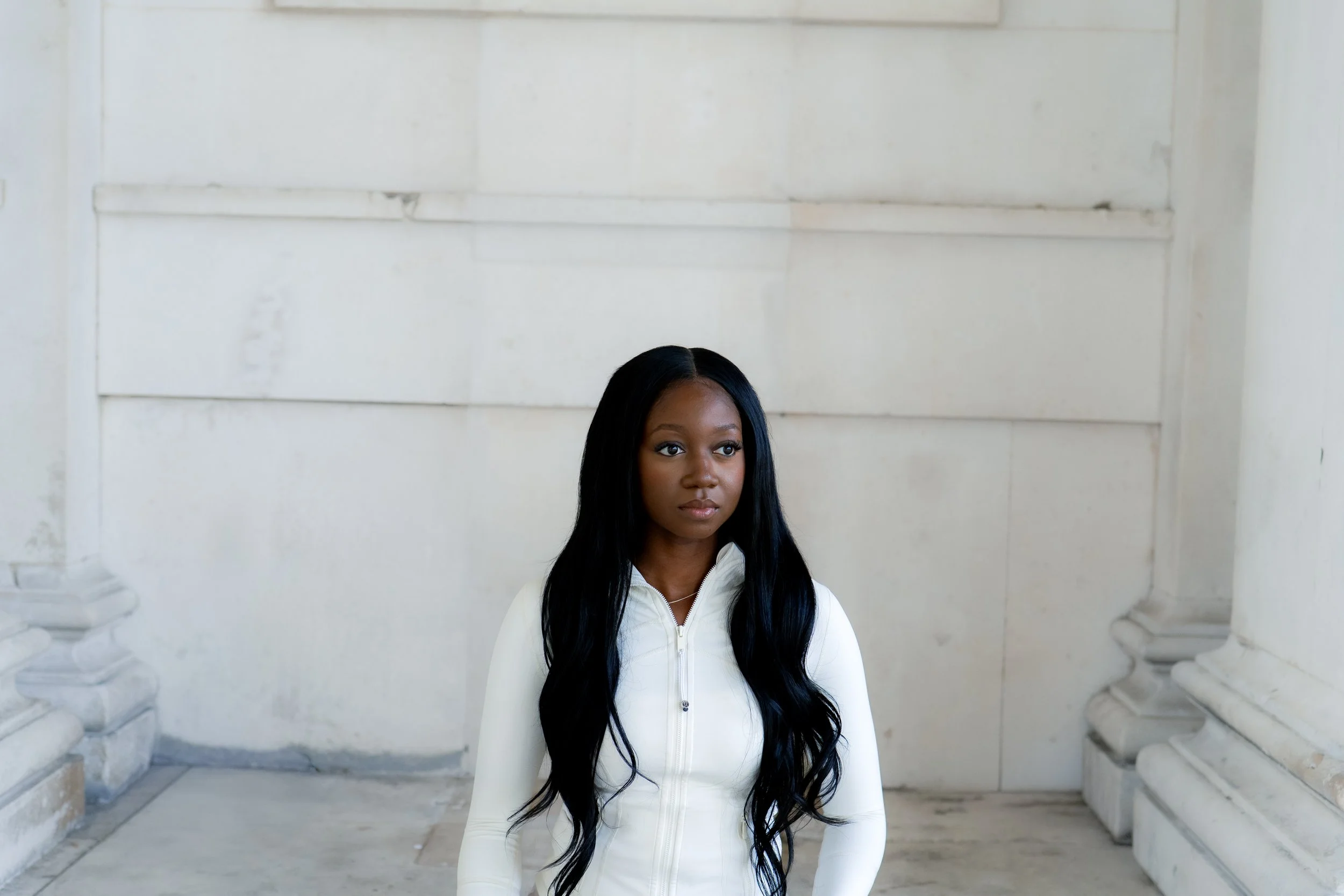 Pre-made Closure Straight (Naomi) Wig