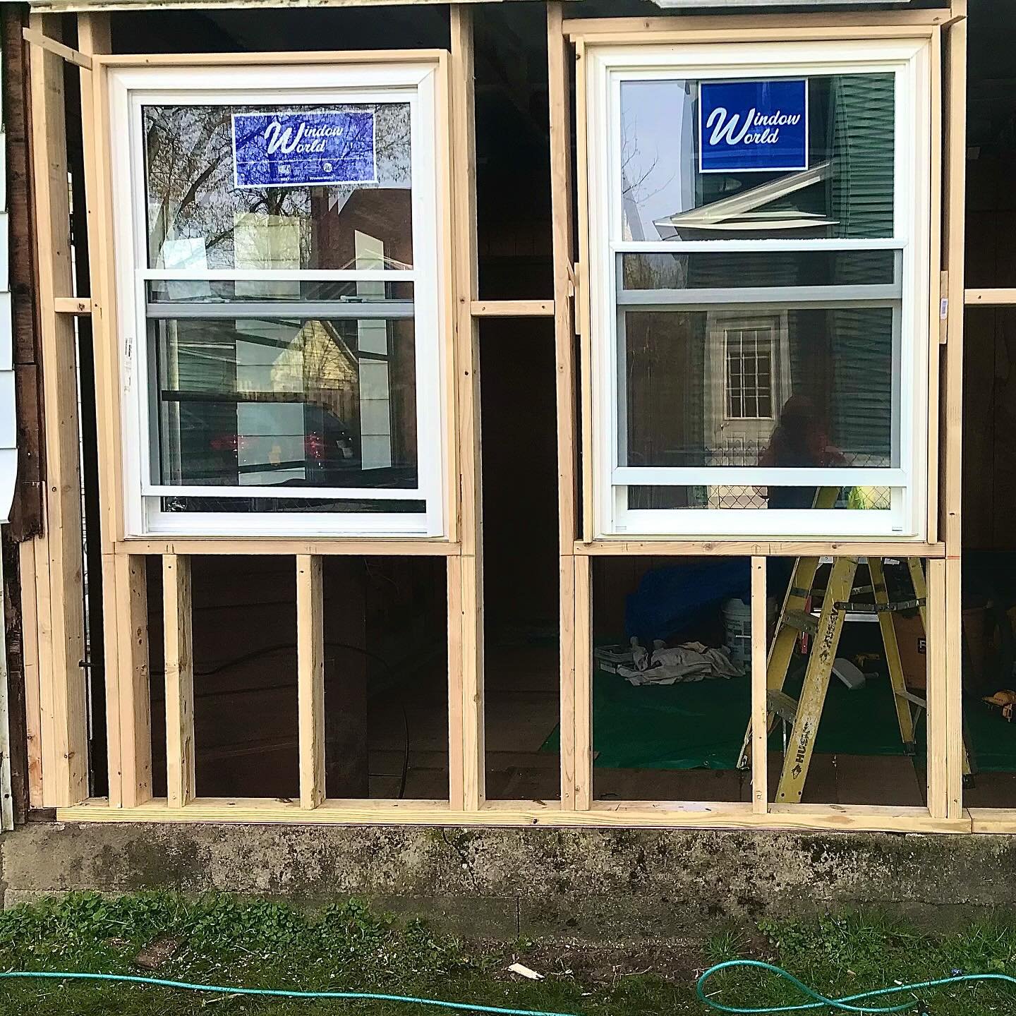 🛠️ A before &amp; after of a quick window installation!