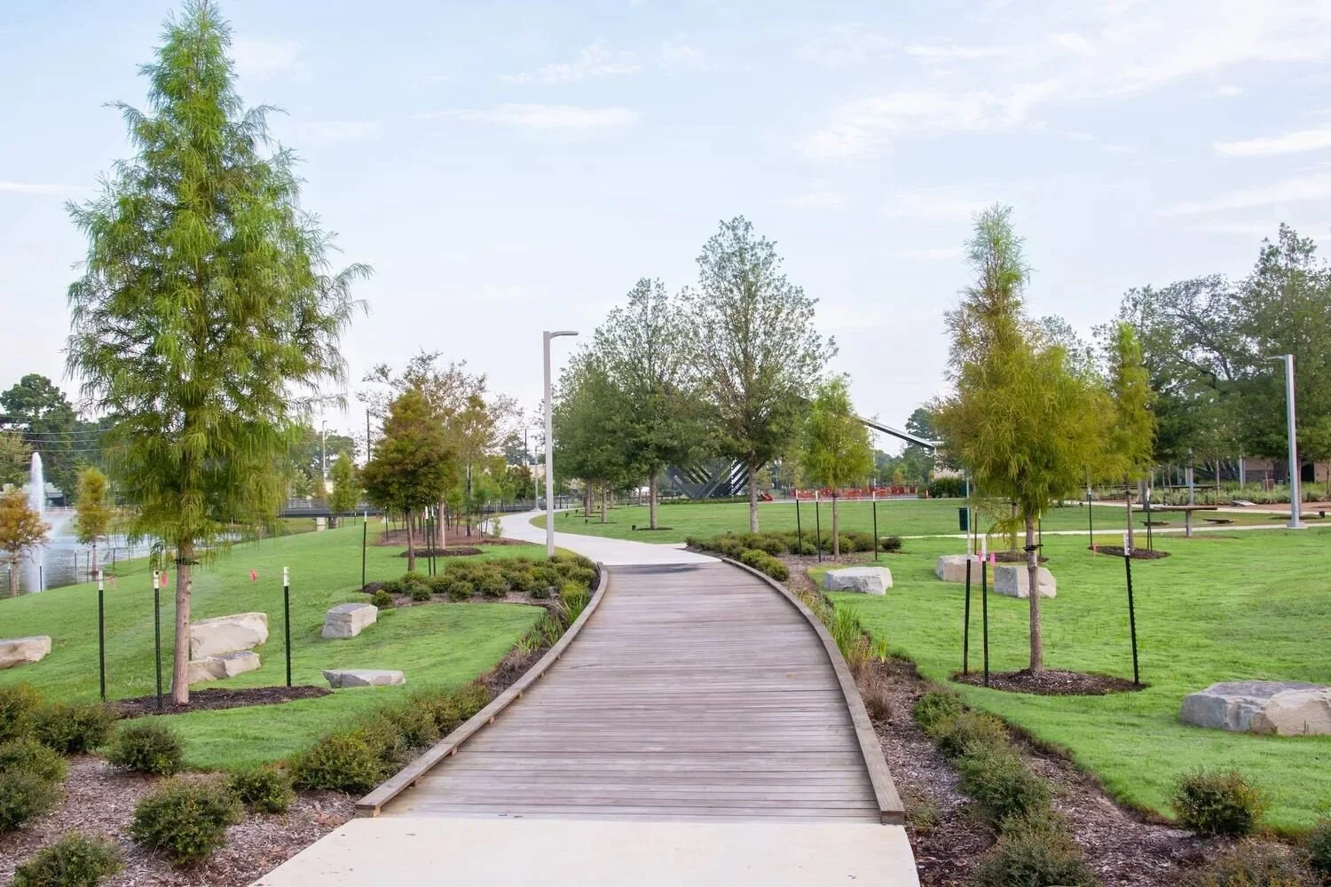 Seasonal commercial landscape enhancements and turf care in Fort Bend County, TX