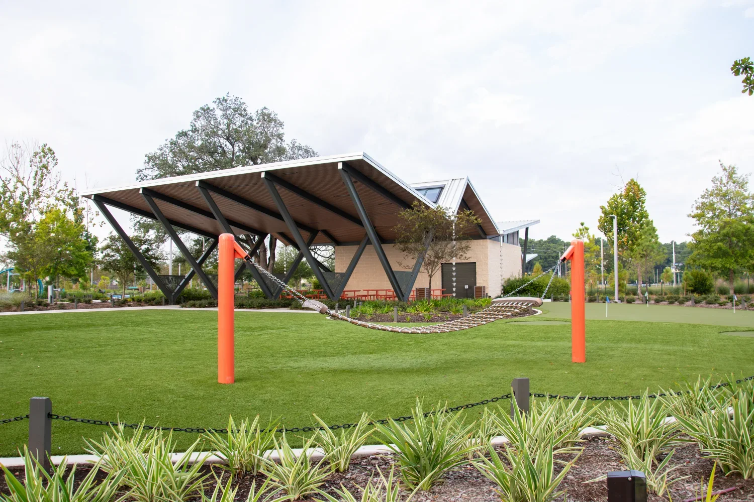 Commerical landscaping park management in Houston, TX