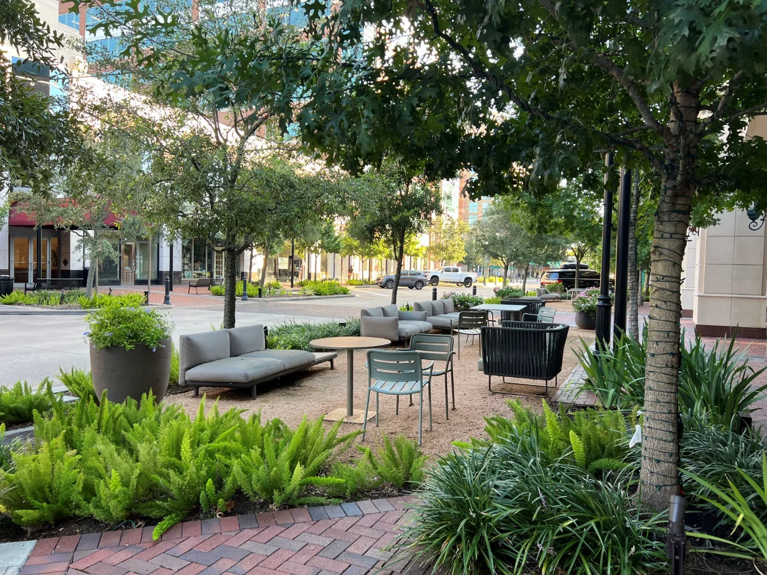 Retail Property Landscaping in Sugar Land, TX | Ethoscapes