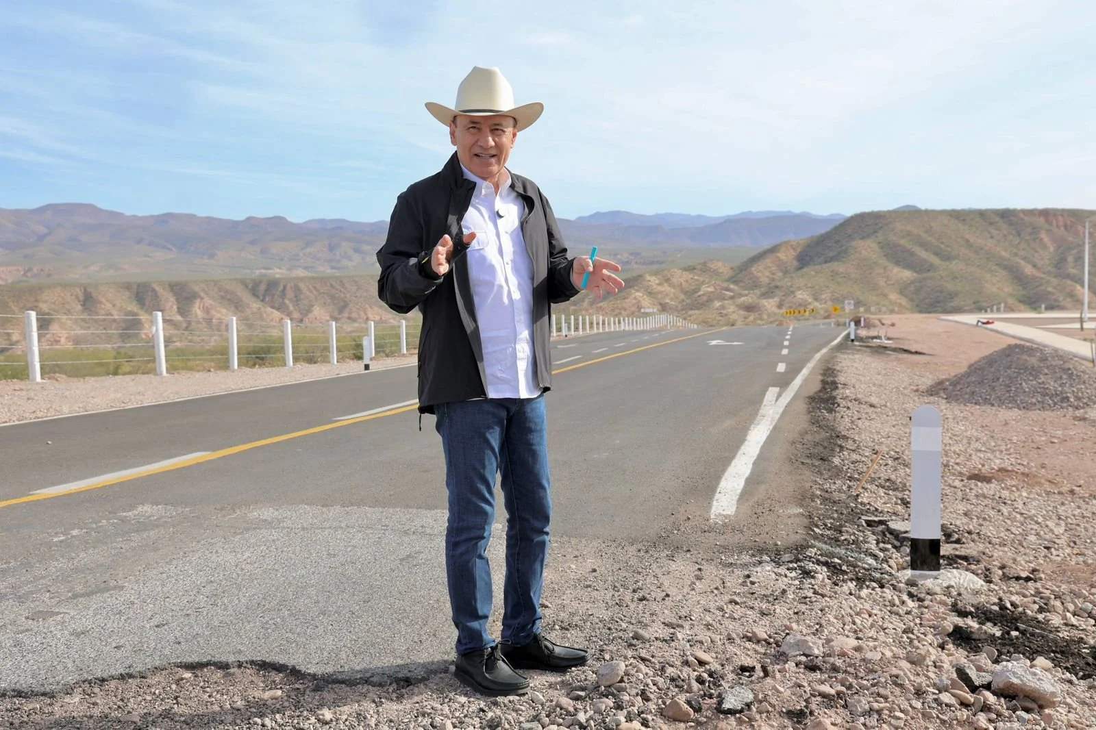 Avanza rehabilitación de carreteras en Sonora con impulso de Durazo y Sheinbaum