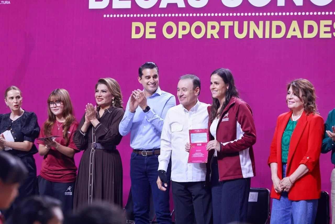 Gobernador Durazo beca a más de 600 atletas sonorenses y asegura su formación deportiva