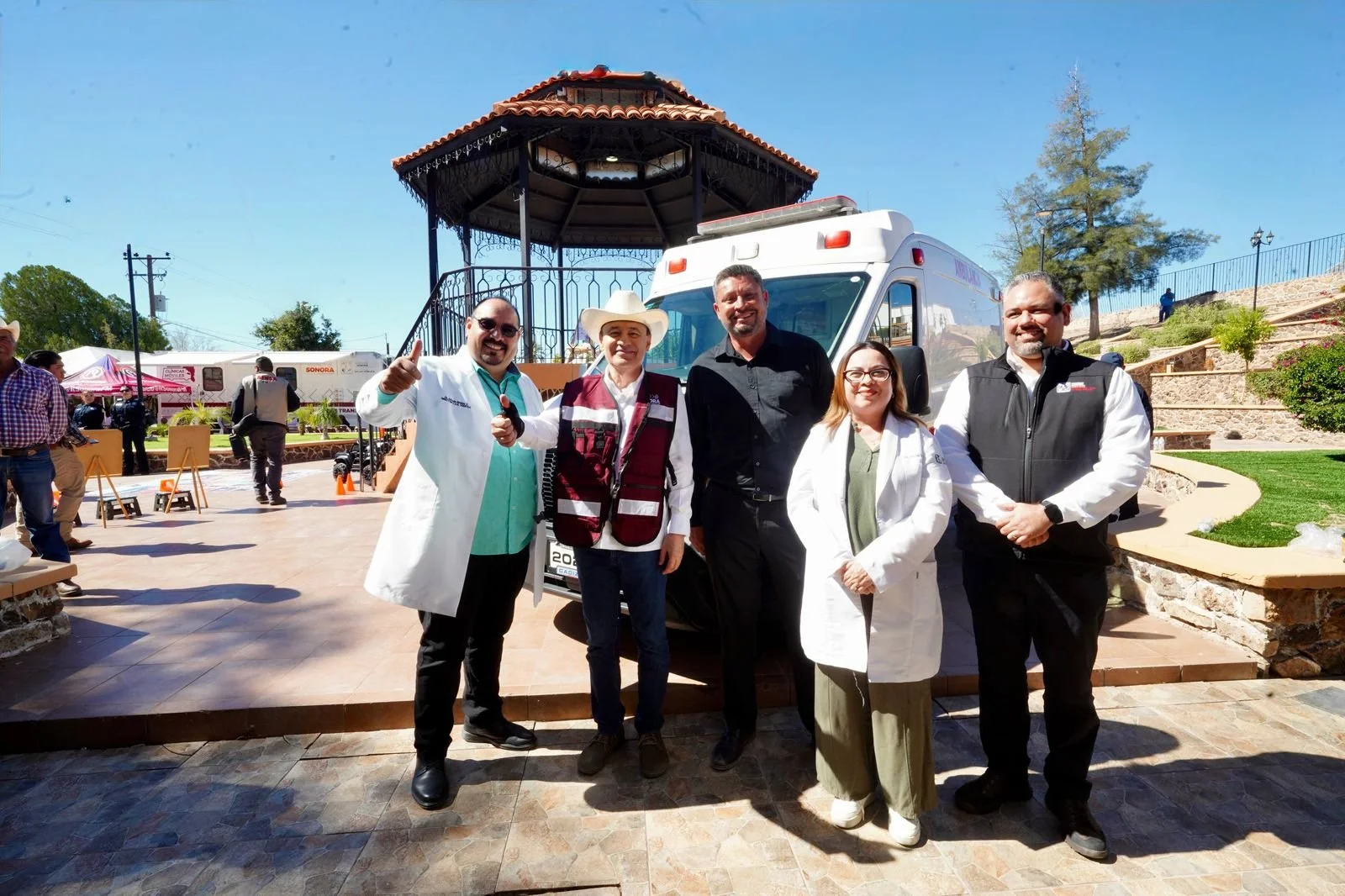 Resuelve Gobernador Durazo demanda de salud histórica en Oquitoa y lleva servicios gratuitos