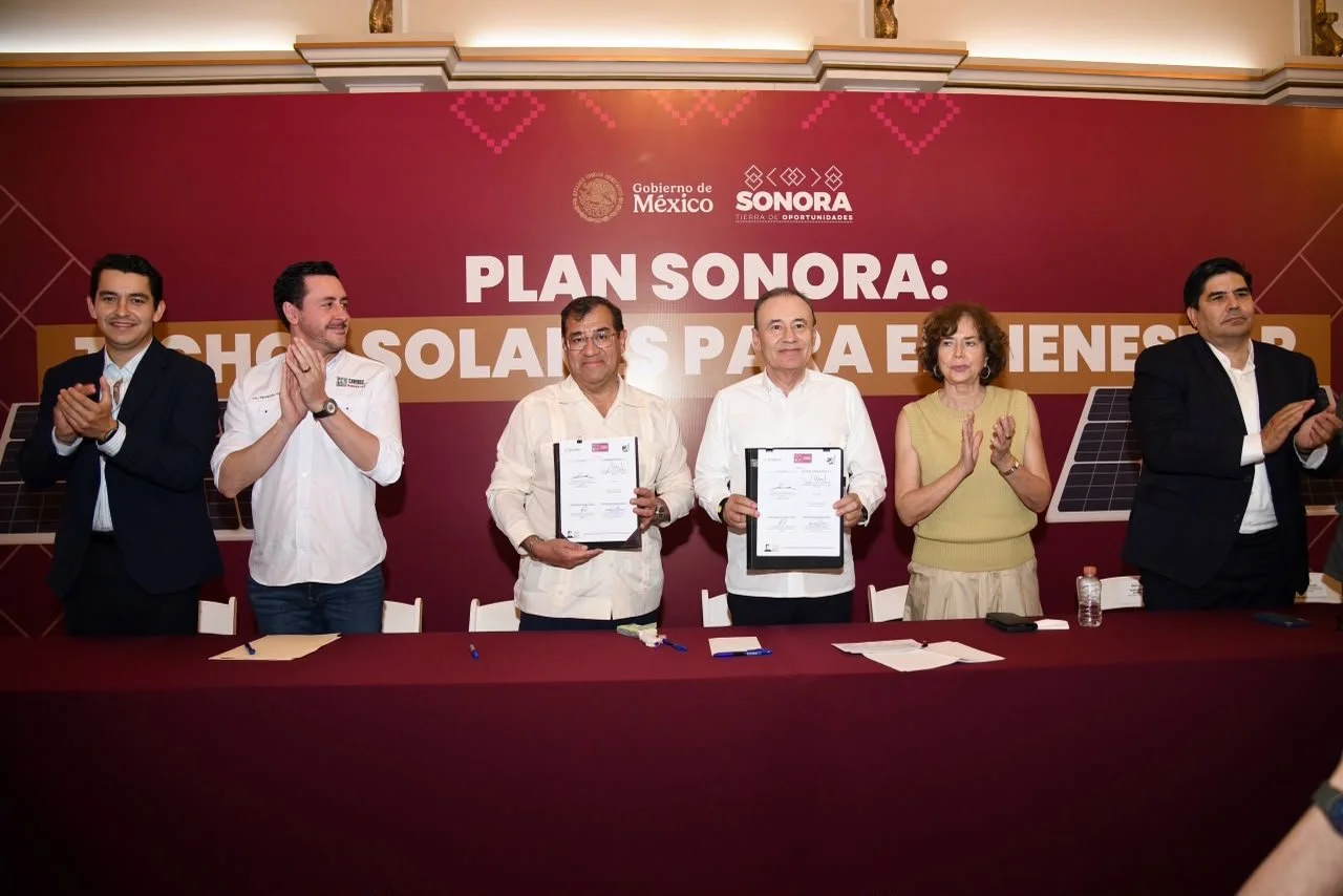 Gobernador Durazo lleva energía solar a hogares para reducir hasta 70% el recibo de luz