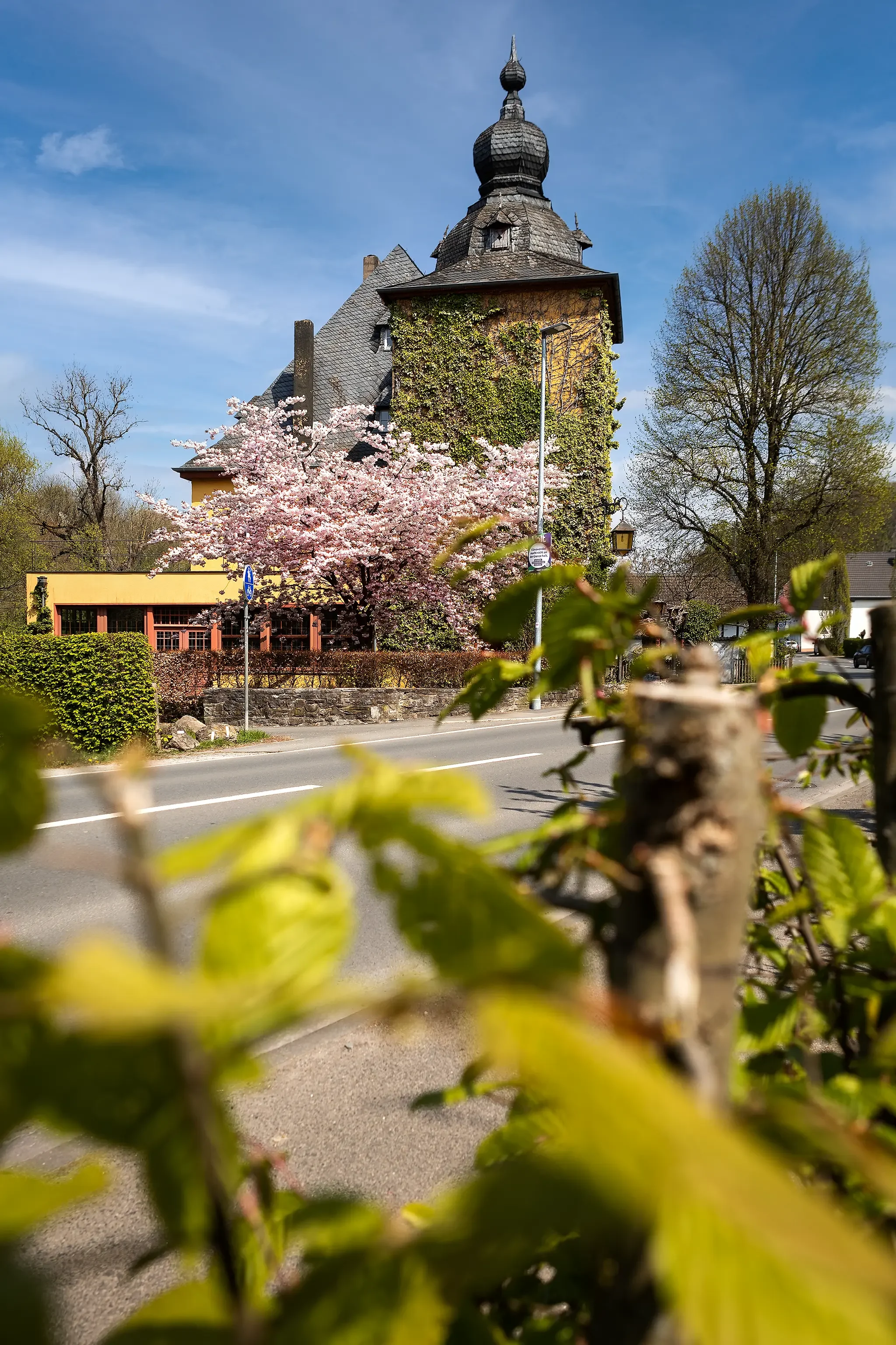 Burg Zweiffel, Herrenstrunden