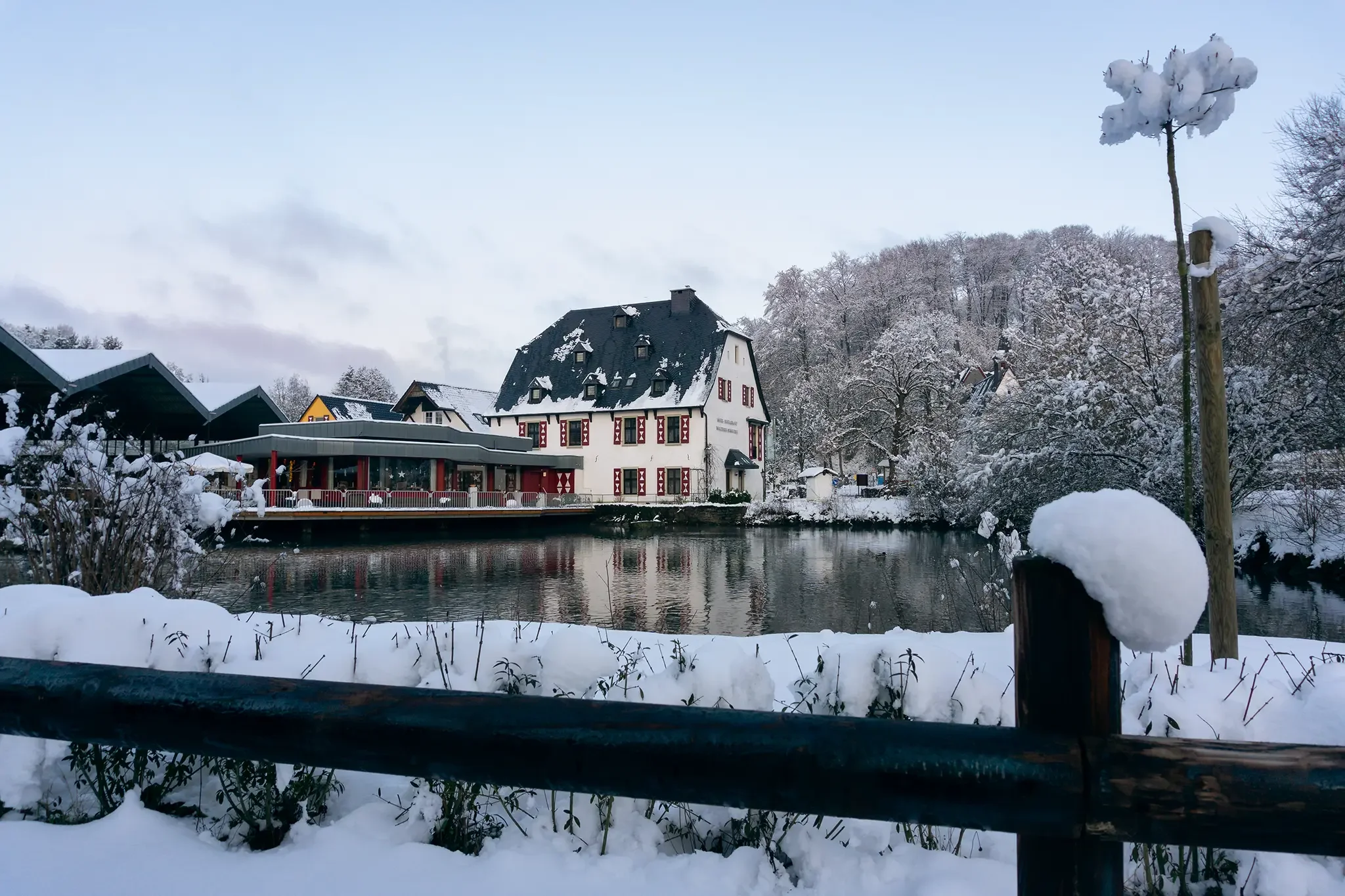 Malteser Komturei, Herrenstrunden