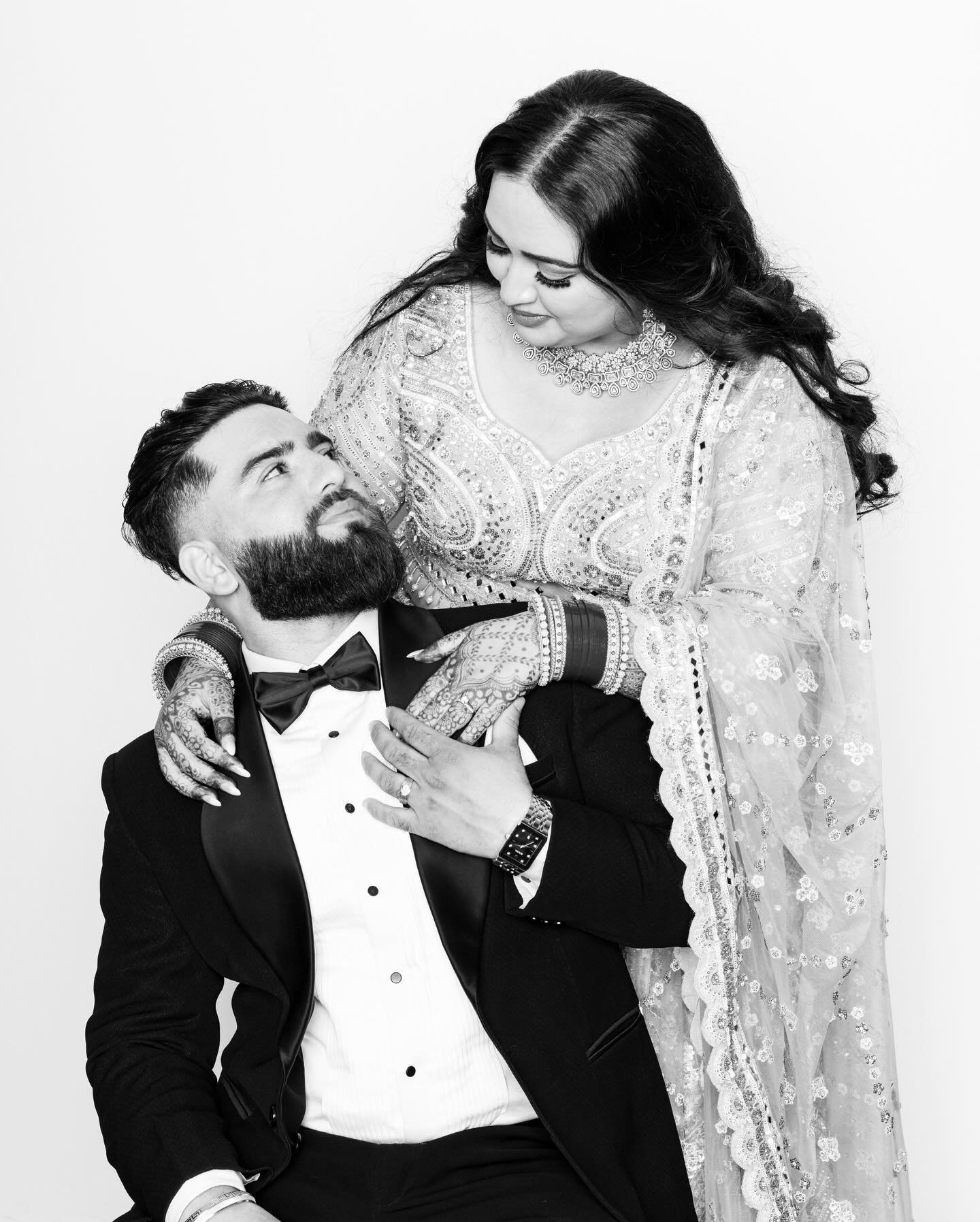 Celebrating Jas + Love 🤍✨💍

#haloportraits #weddingportraits #blackandwhite