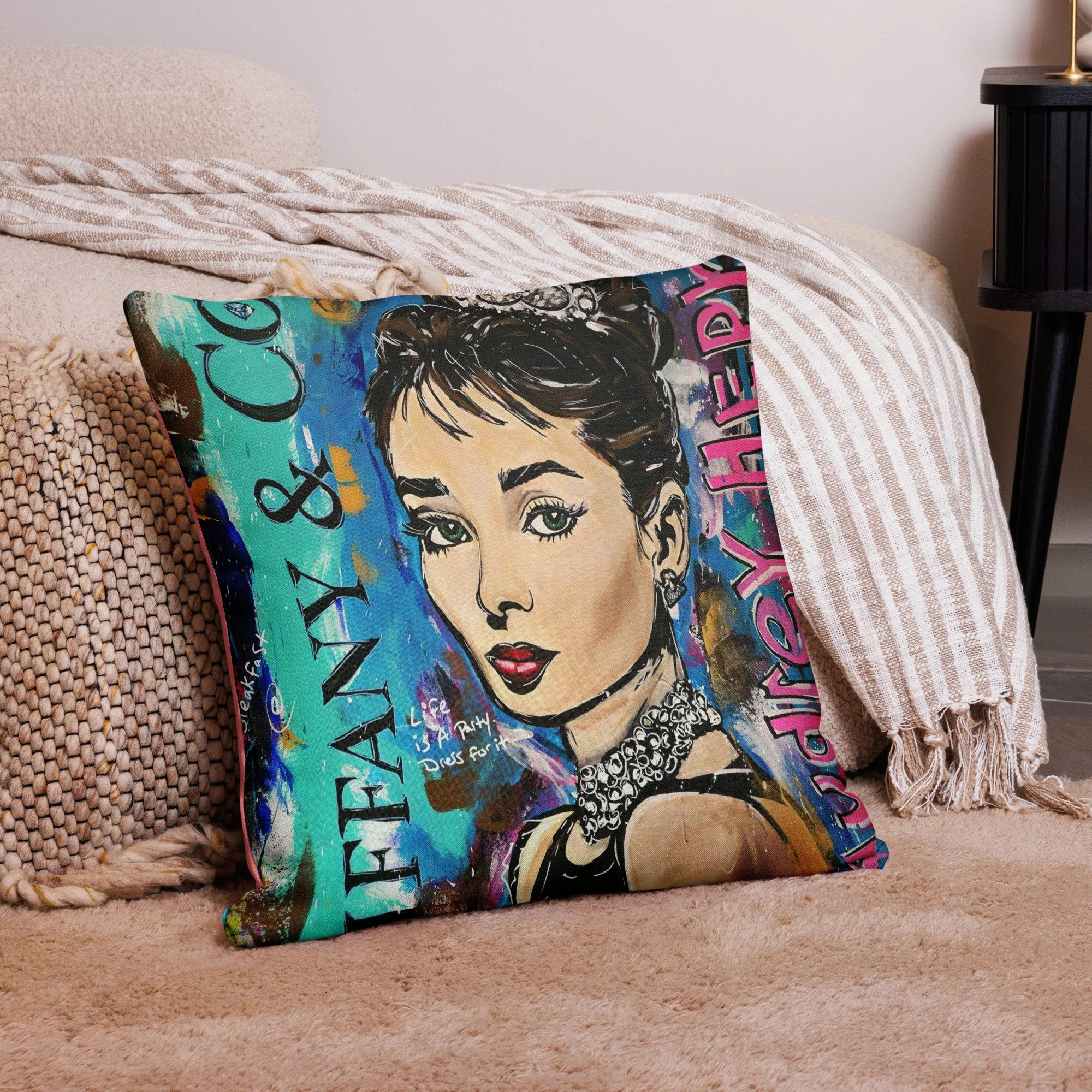 BREAKFAST AT TIFFANY'S Custom Pillow PINK