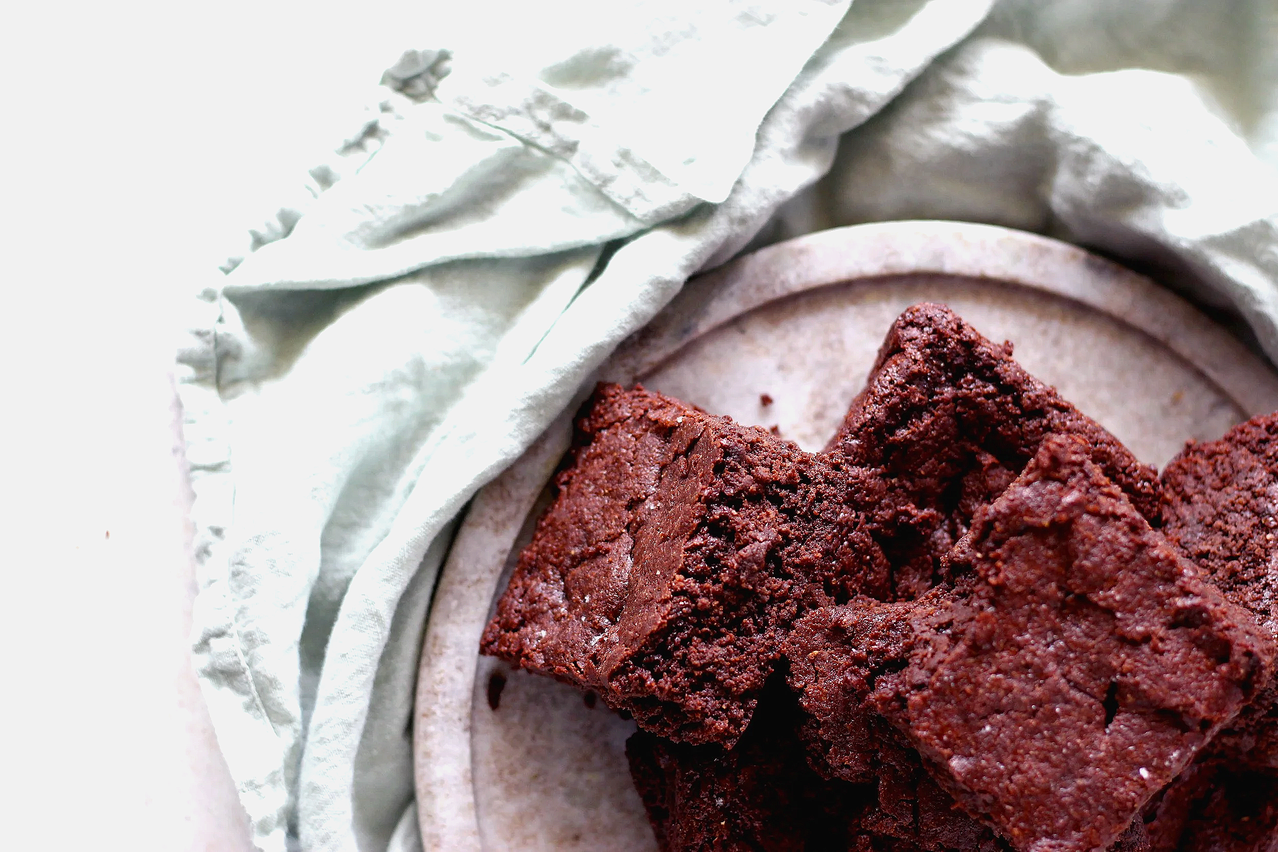 benoit+bakery+gluten+free+vegan+decadent+triple+chocolate+brownies+organic.png