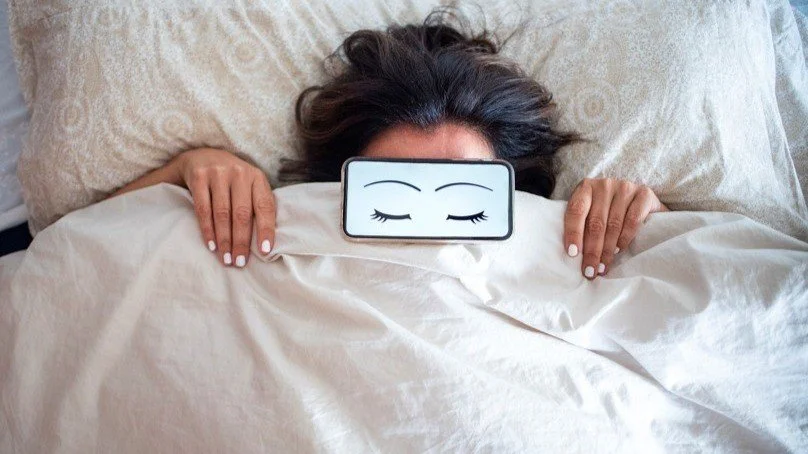 Big Girl Panties Diaries - Entry #25: Ping. Scroll. Repeat.