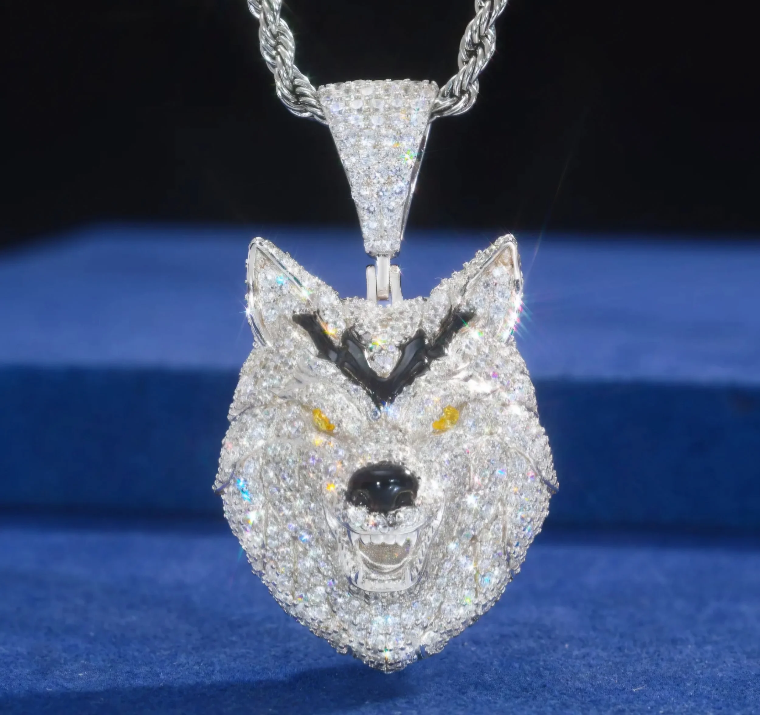 Wolf Head Pendant .925 Silver