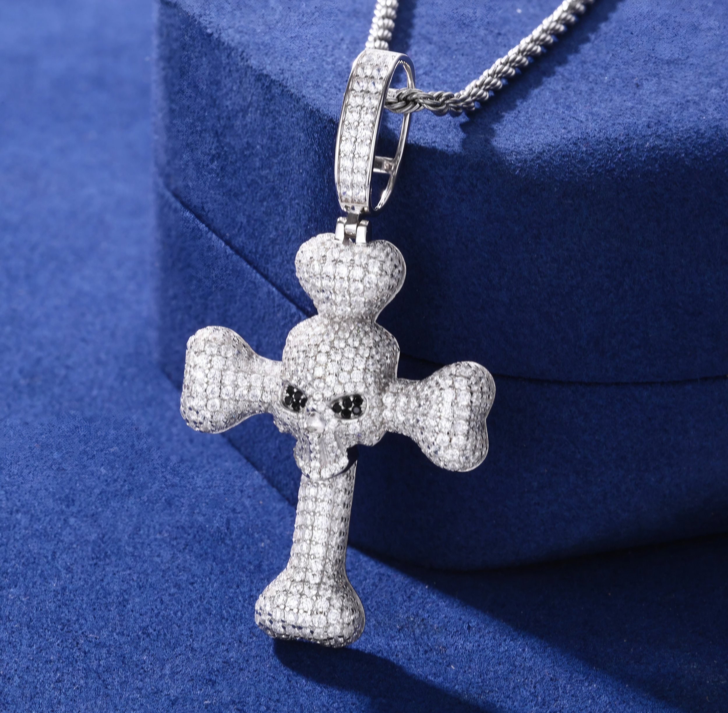 Skull & Crossbones Pendant .925 Silver