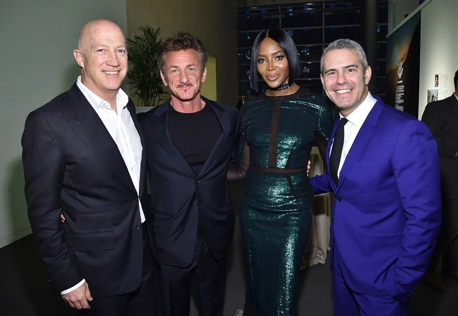 Leonardo DiCaprio, Sean Penn Help Raise Money for Haiti