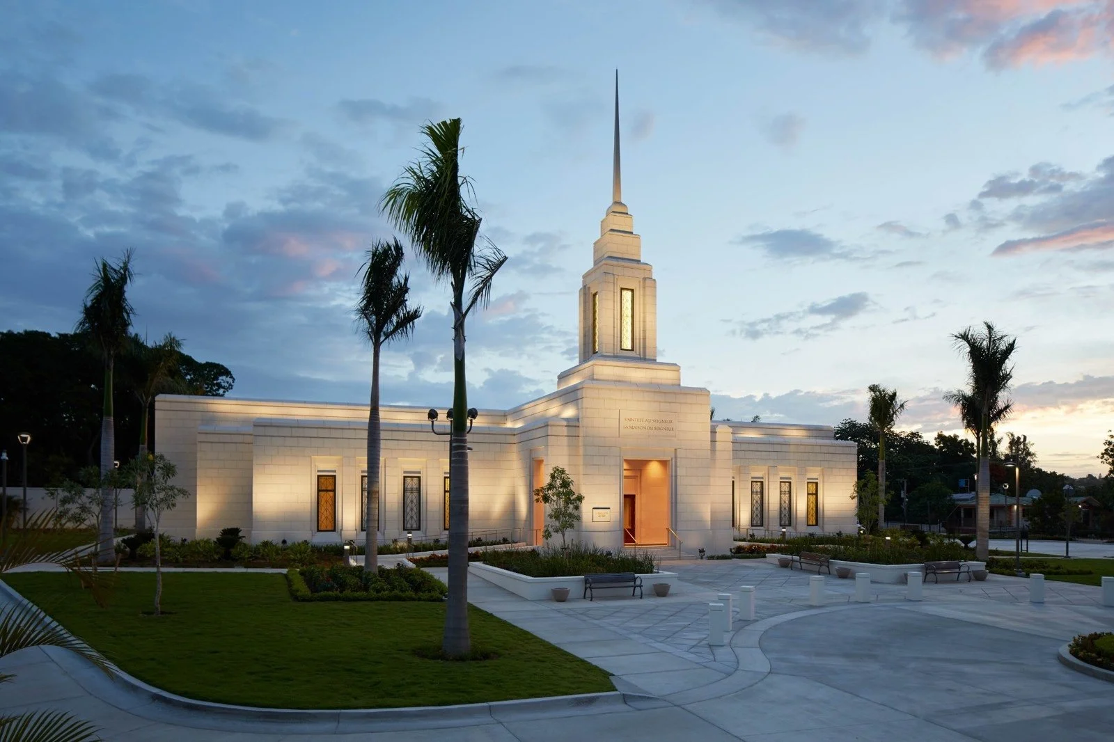 10 years after devastating earthquake, Haitian Latter-day Saints welcome friends to nation's first temple