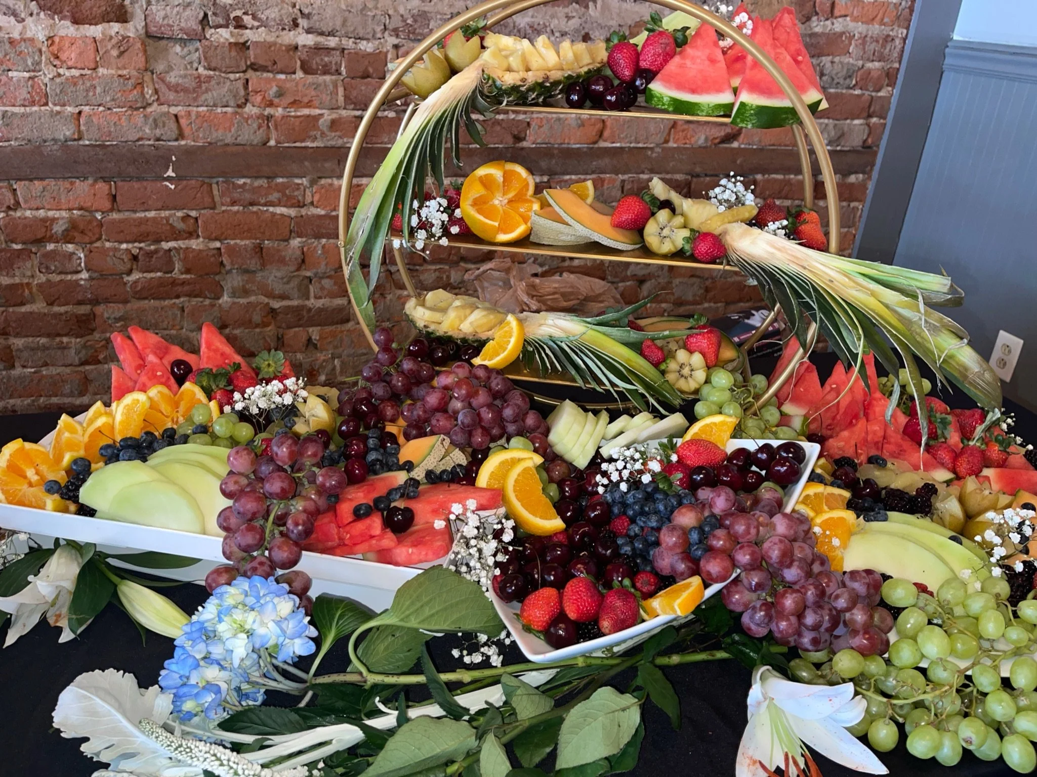 FRUIT DISPLAY