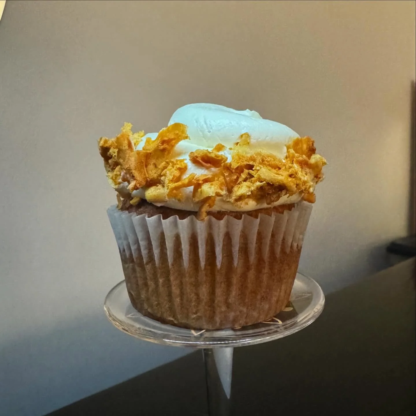 This week&rsquo;s special was pumpkin tonka bean cupcakes with condensed milk buttercream and honeycomb candy! These turned out so amazing, and I love that y&rsquo;all loved em too. This week, I won&rsquo;t be doing a weekly drop because I have my po