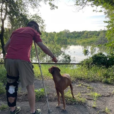 The outdoors and a dog... heavenly.