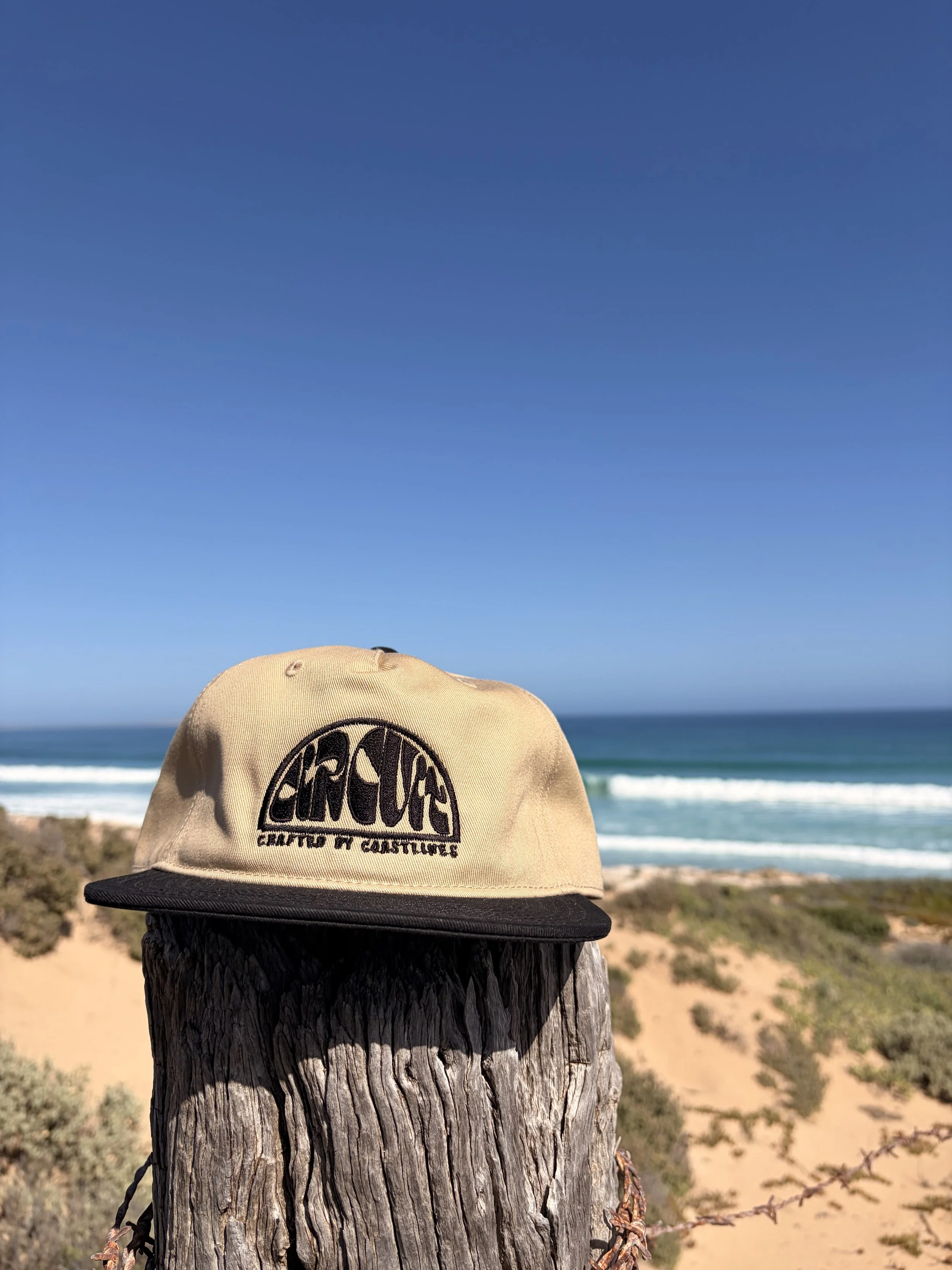 CIRCUIT Surf - Two Tone Half Moon Cap (Sand)