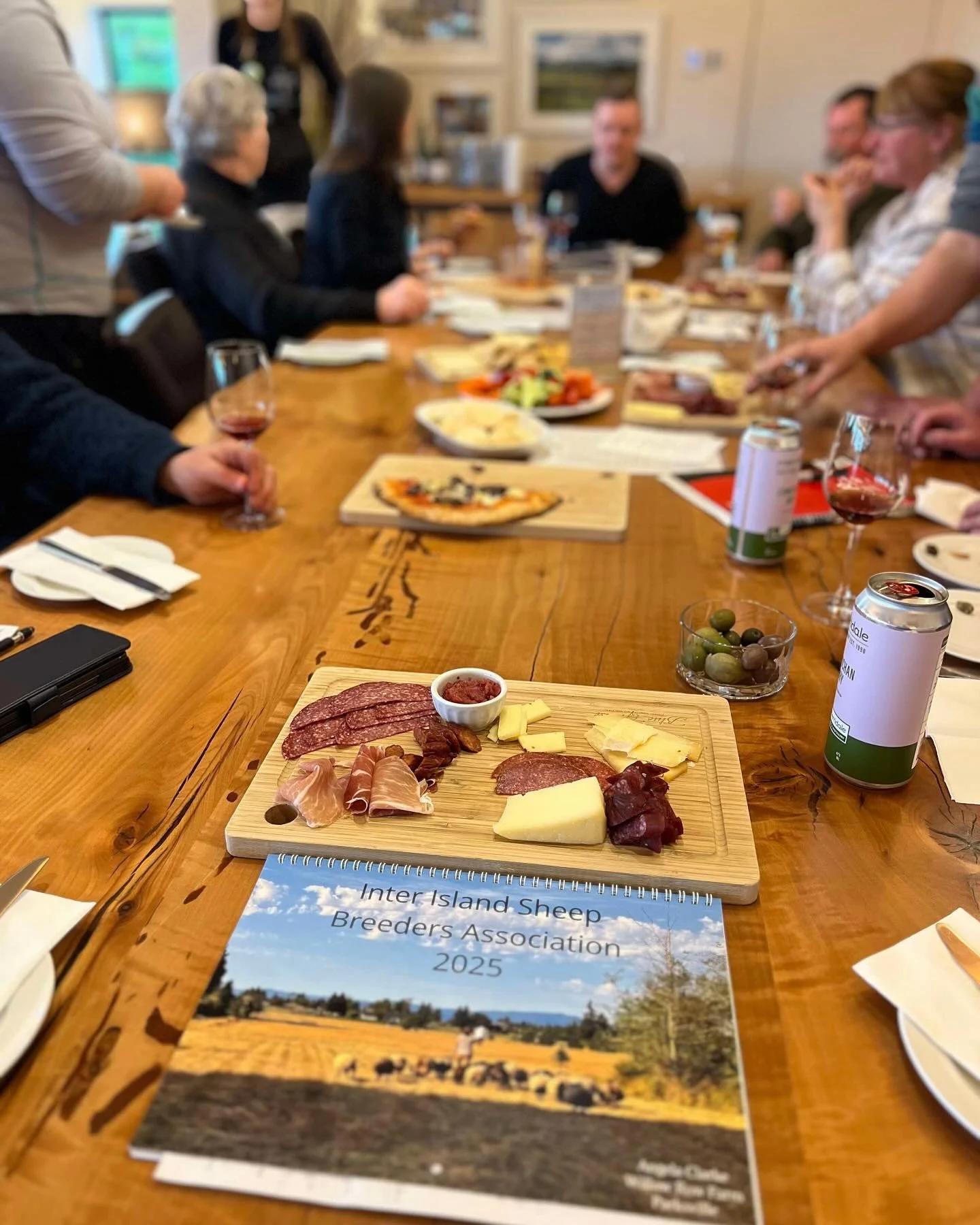 Thank you to @bluegrousewines for hosting our 2025 Inter Island Sheep Breeders Association AGM.
We had an excellent turnout of 26 members from all over Vancouver Island and some Gulf Islands, joining in person, as well as others joining via zoom.
We&