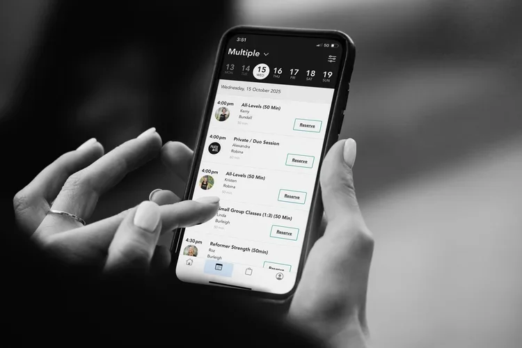 Pilates & Co app for viewing the Bundall timetable and booking Pilates classes