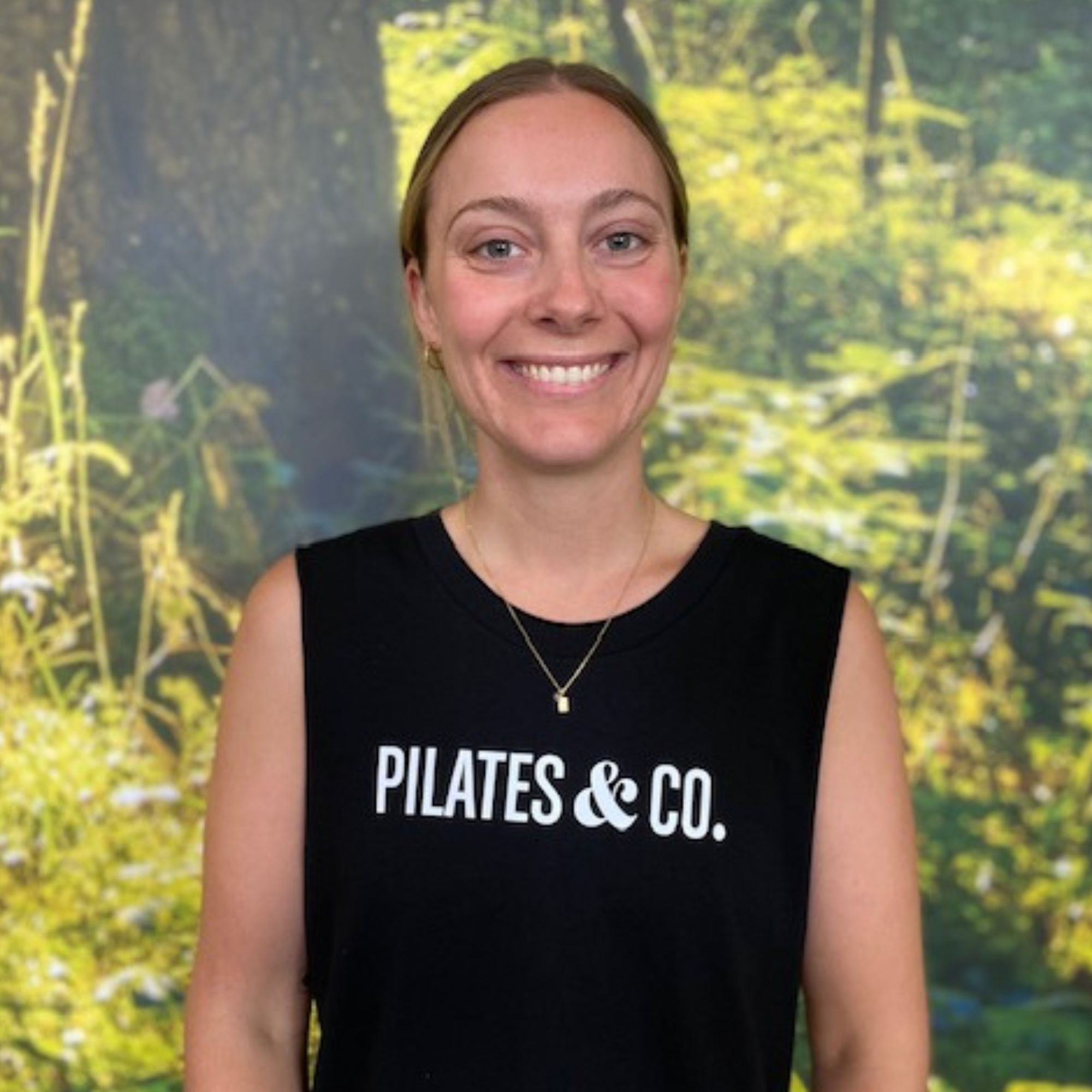 PILATES&CO INSTRUCTOR
