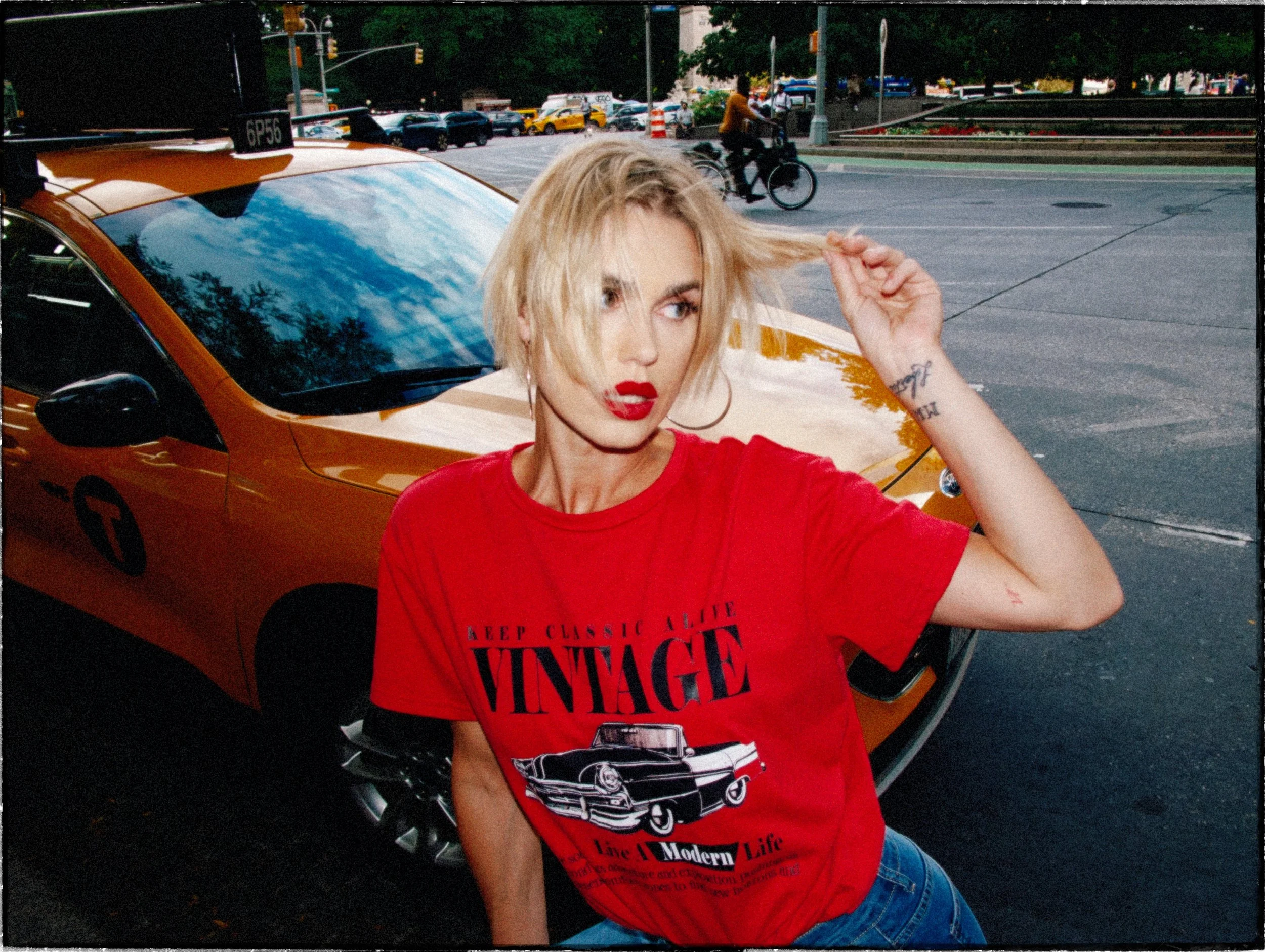 Editorial  September '26
Insomnia Magazine
New York, USA
Camera: Leica DIGILUX 2