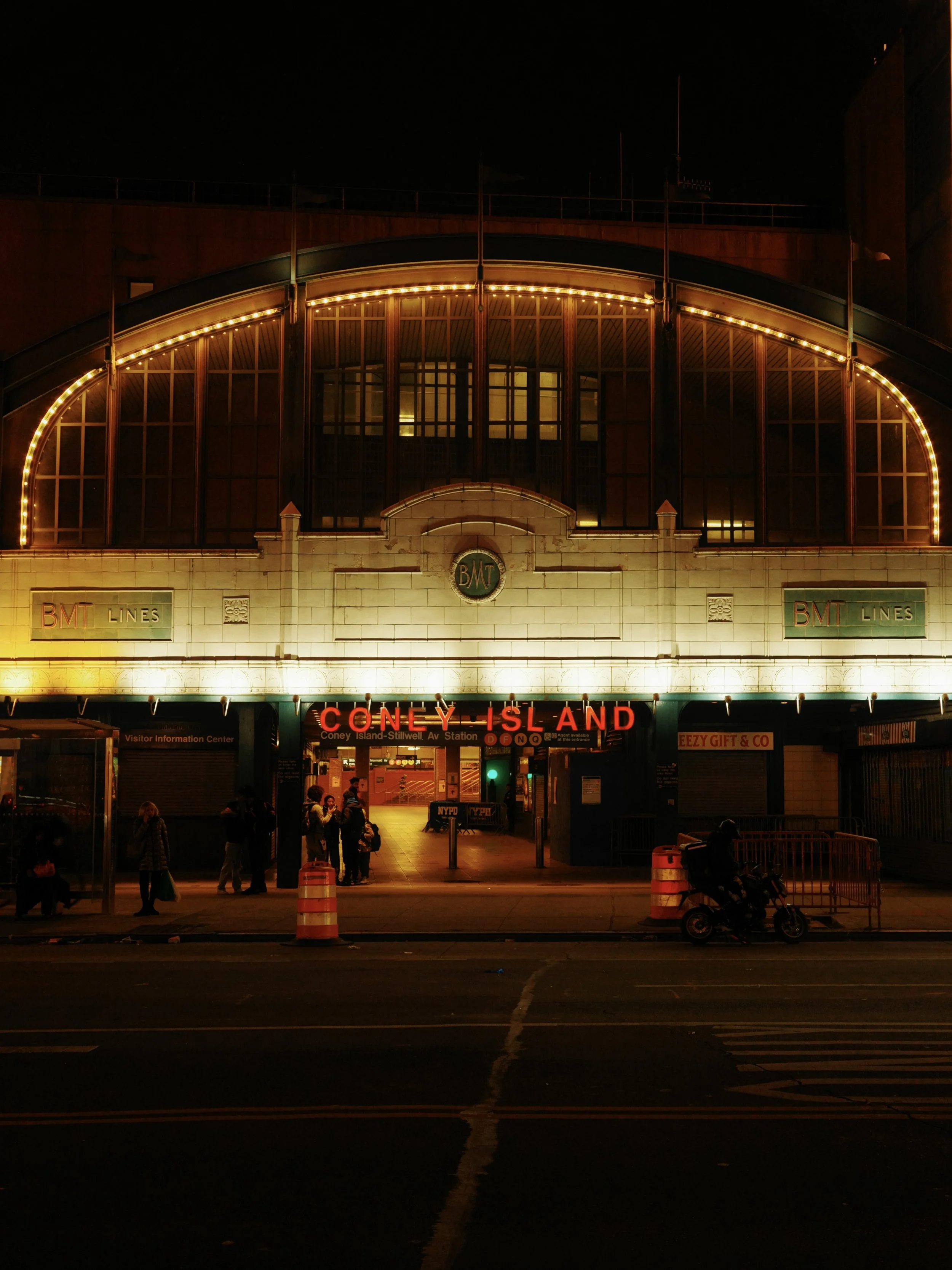 New York
Coney Island 
Ricoh GR IIIX (SOOC)