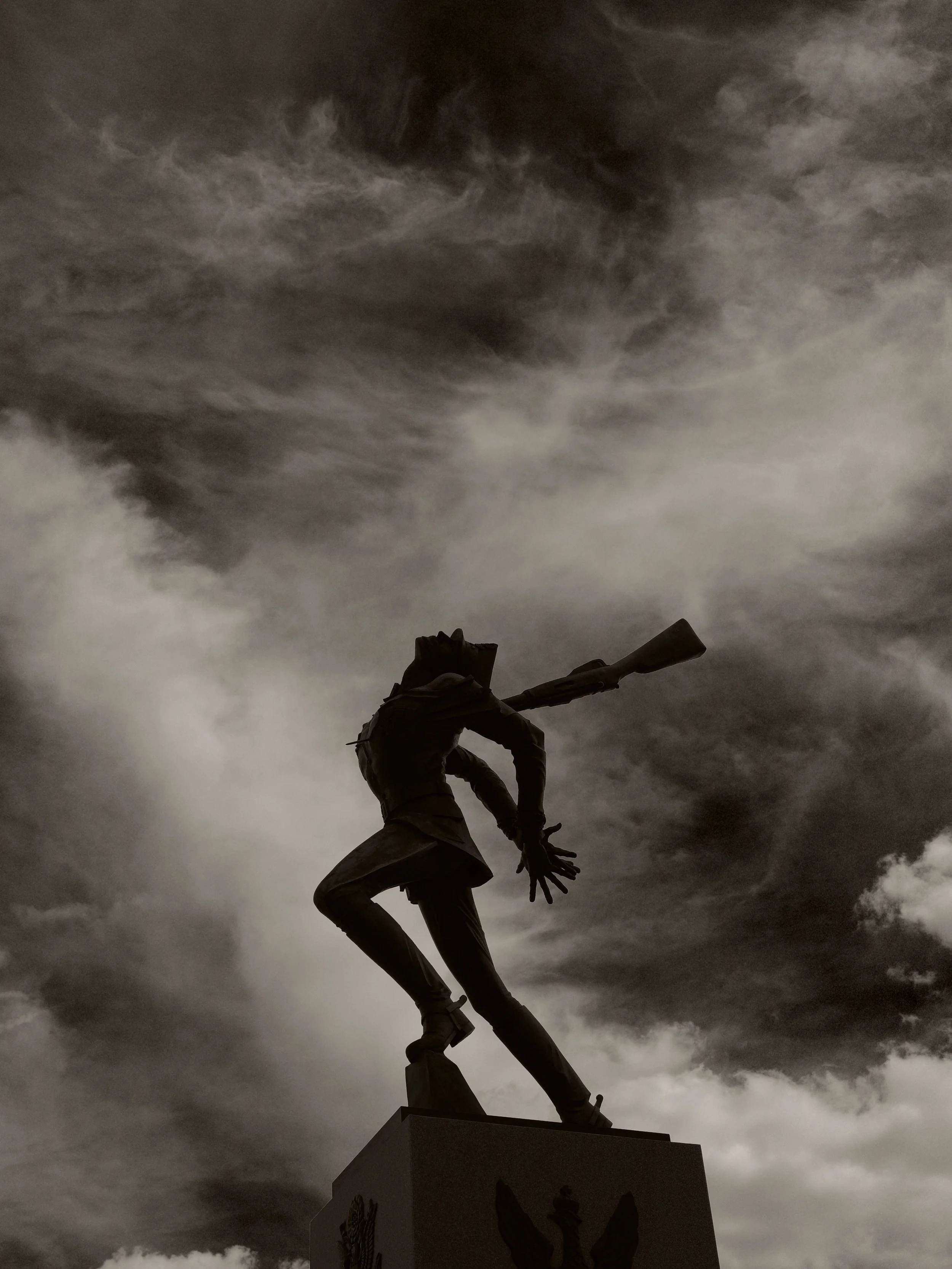 New Jersey
EXCHANGE PLACE
Ricoh GR IIIX (SOOC)