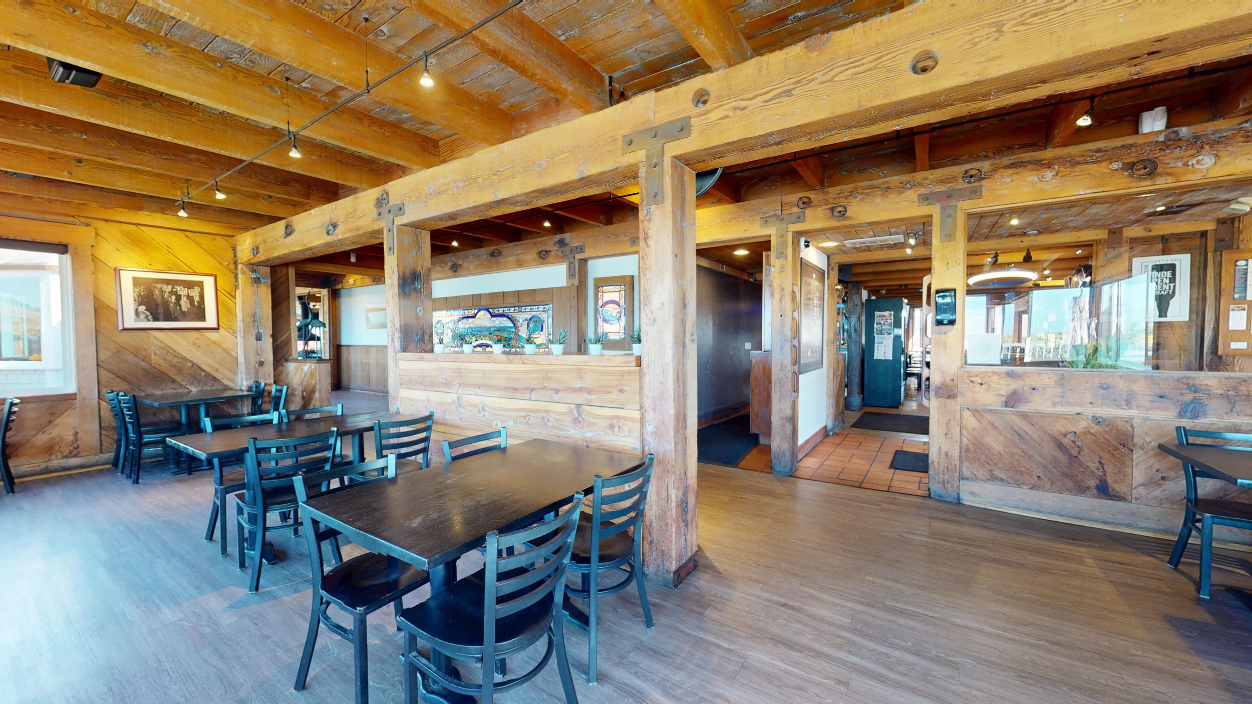 Half-Moon-Bay-Brewing-Photos (High-Res)11.jpg