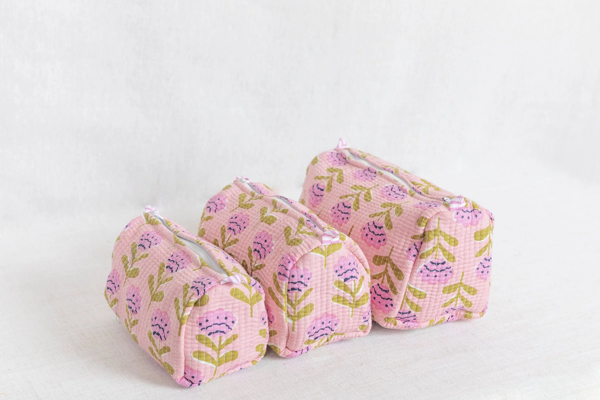 Toiletry Bags – Leaf + Petal Print (Soft Pink)