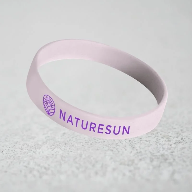 Bracelet silicone personnalisé, objet essentiel pour campagnes de sensibilisation et événements.