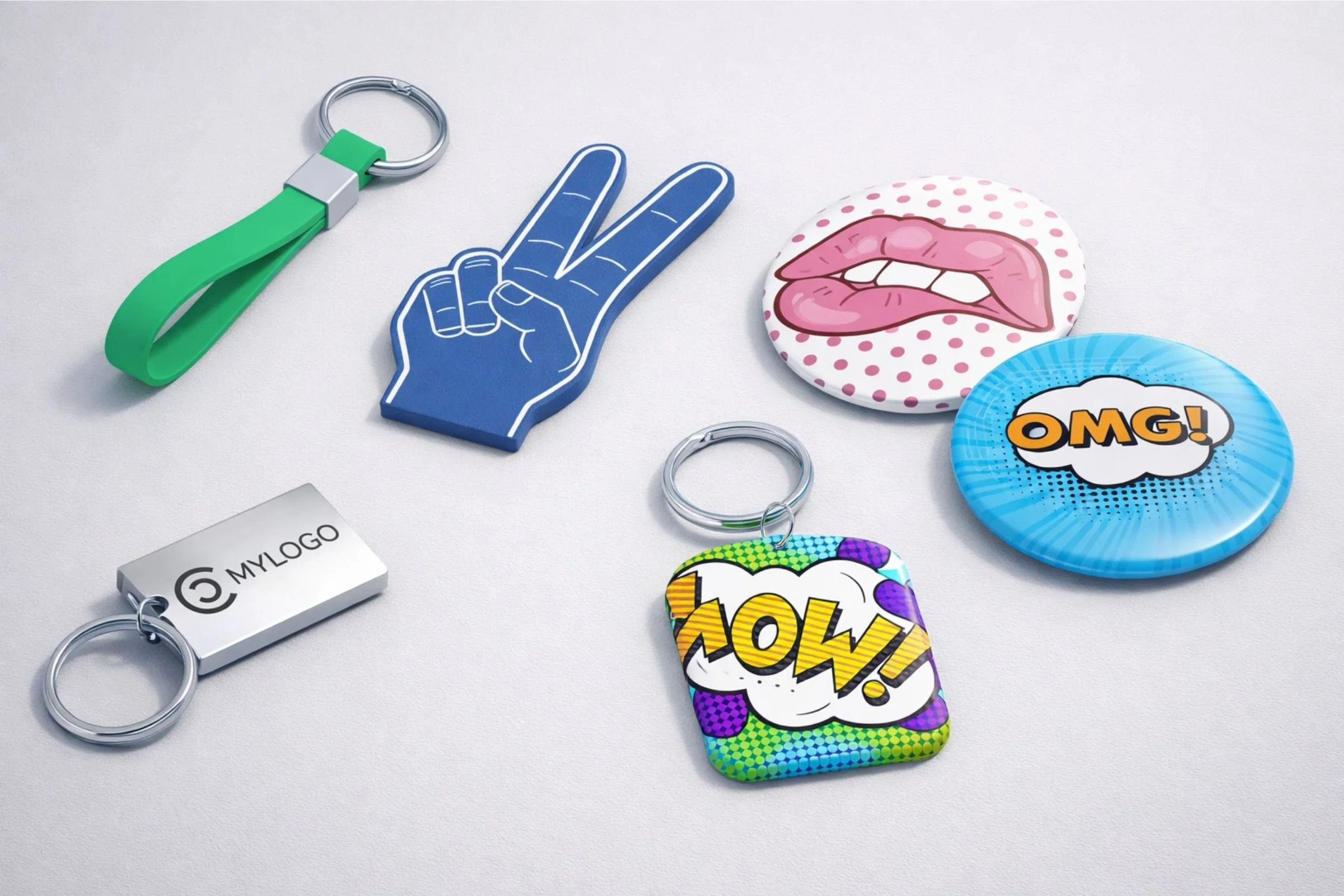 Comment donner vie à votre objet-émotion sur mesure : exemples de goodies personnalisés (porte-clés, badges).