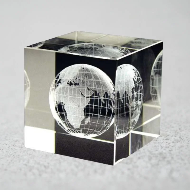 Presse-papiers personnalisé en verre ou métal, objet de bureau élégant et durable pour renforcer l'image de marque.