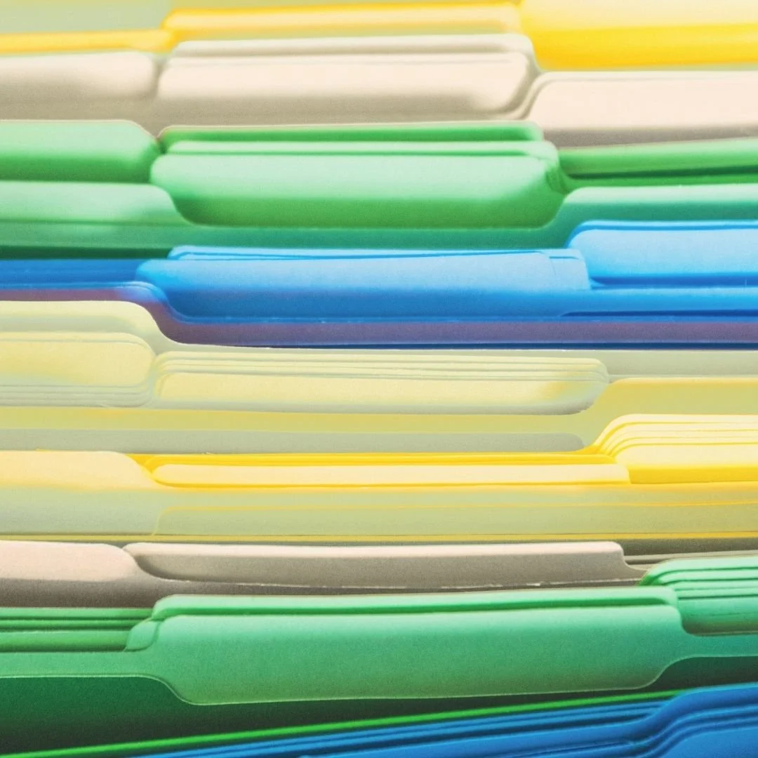 Transparence totale : traçabilité de la production, de la matière première à la personnalisation.