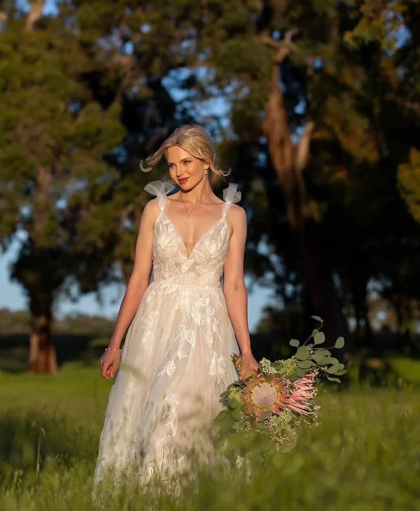 The beautiful Demi 🤍

Timeless glam, effortless hair and the sweetest energy. An absolute dream to glam!

#empress #swanvalleywedding #bridal #bridalhmu