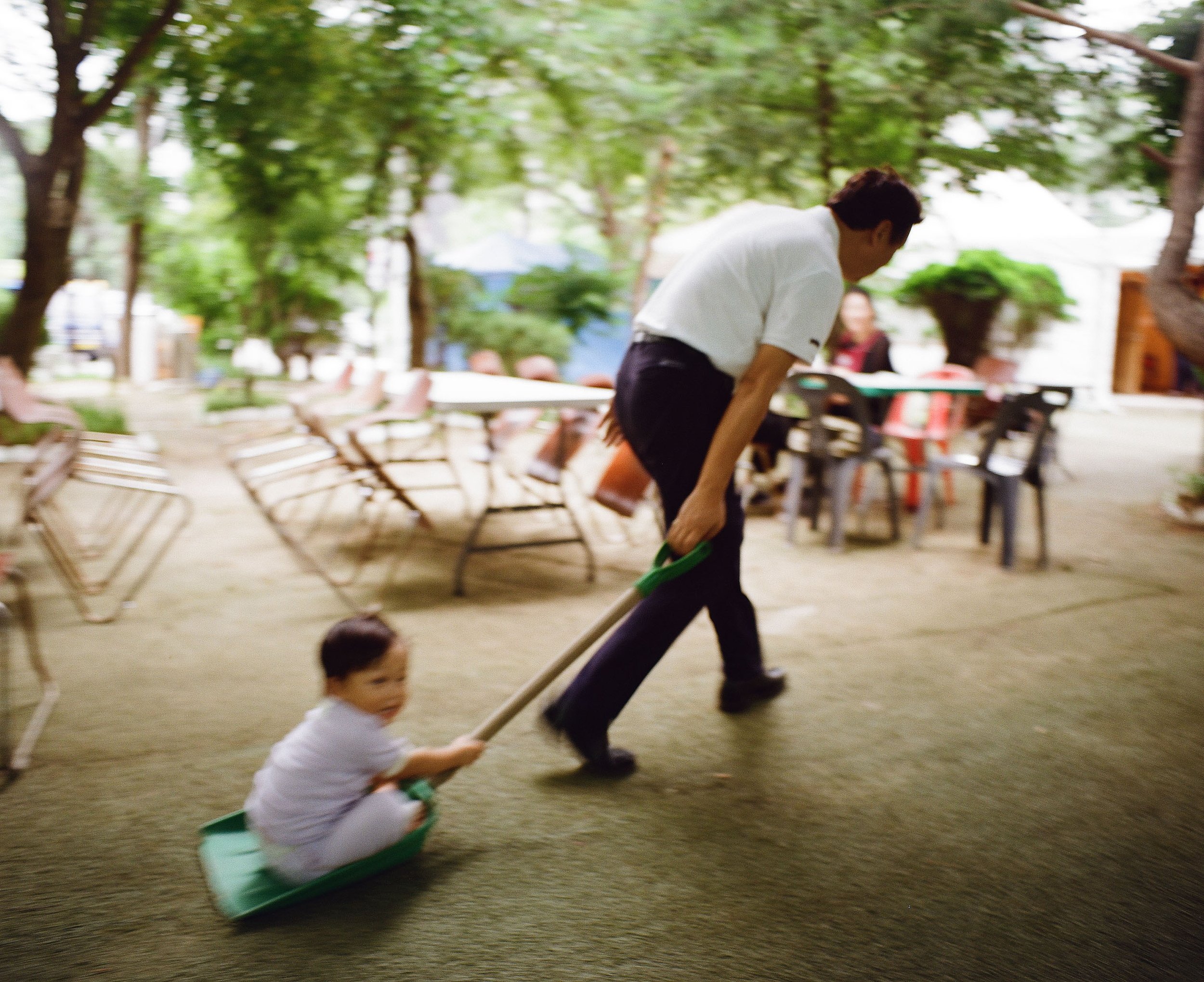 MayorAndHisGrandChild_Rookery_Eijiro_Hamada-4.jpg