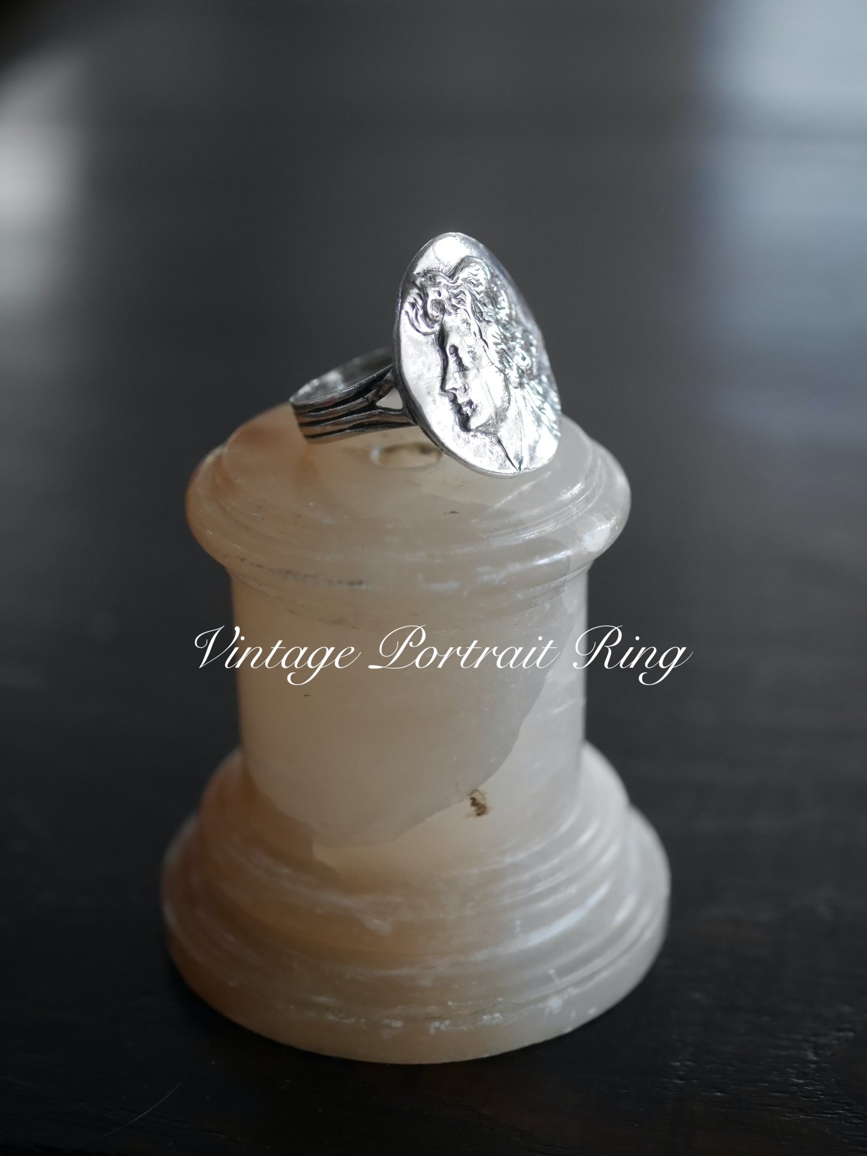ビンテージ 肖像画のシルバーコインリング（1960〜70年代頃）