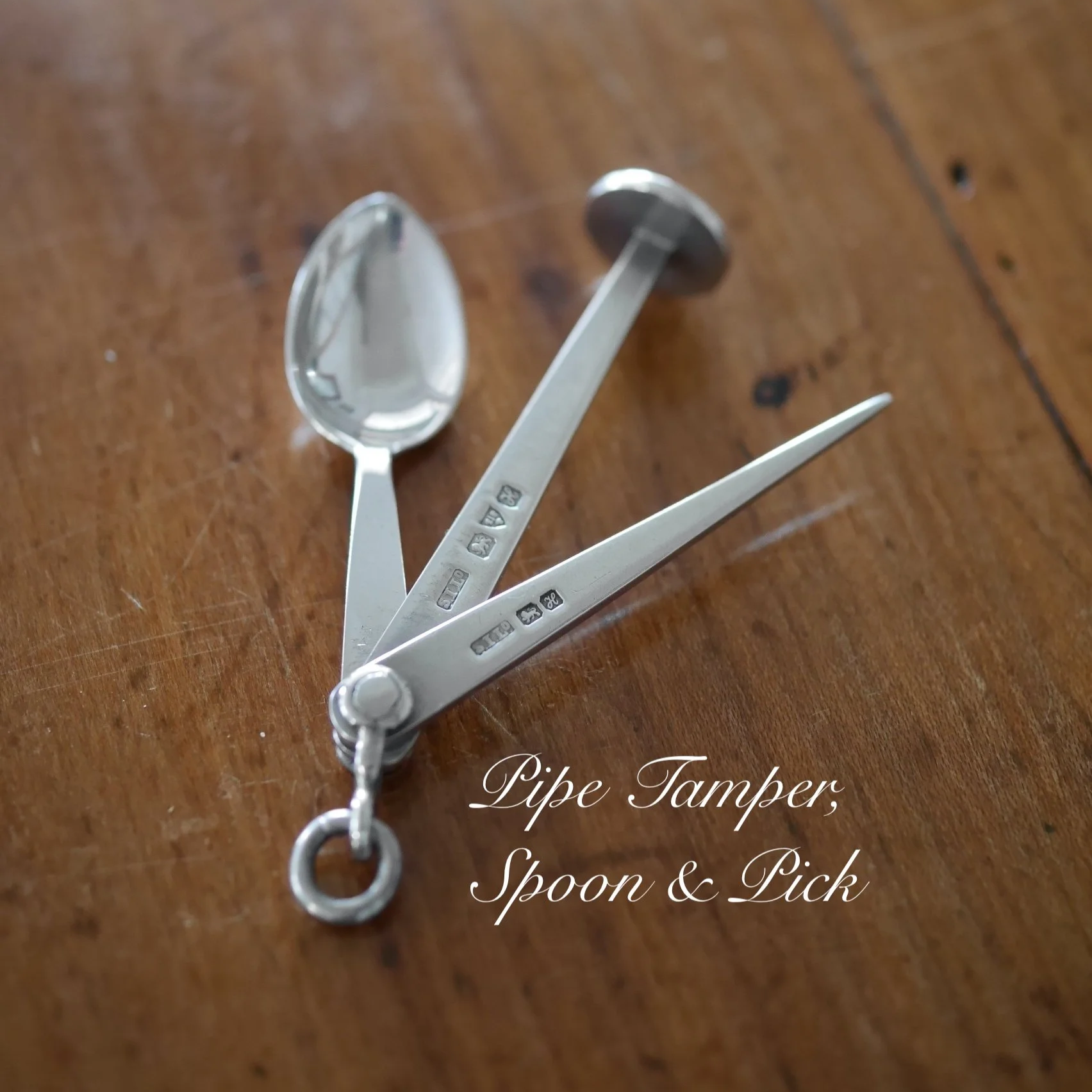 パイプタンパー、スプーン、ピック道具セット（1908年）