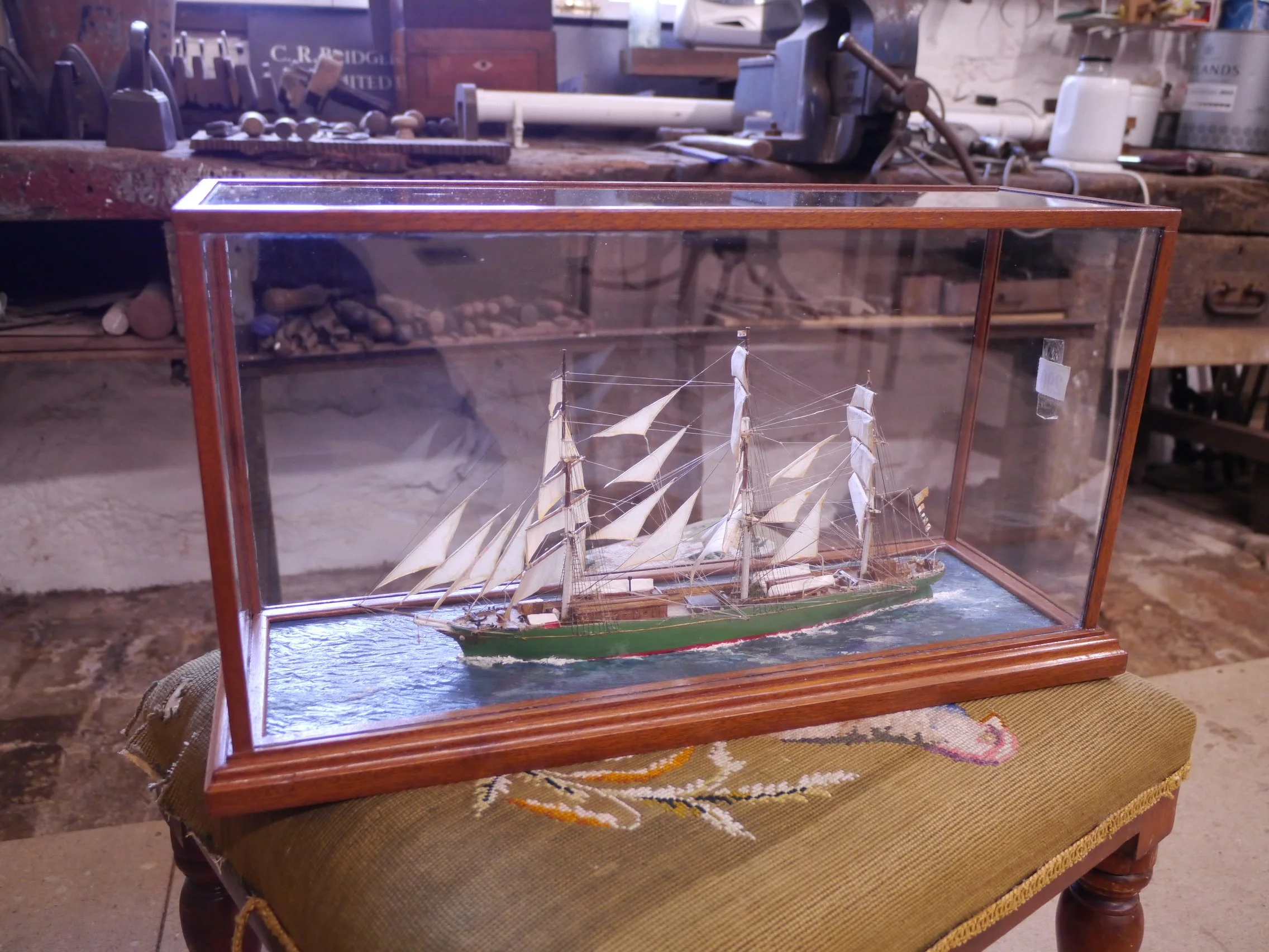 修復後　前のガラスを入れ替えた後