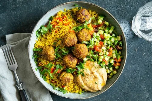 falafel_reis_bowl_mit_hummus-b357d503356b1f48a1b45f401d93843b.jpeg