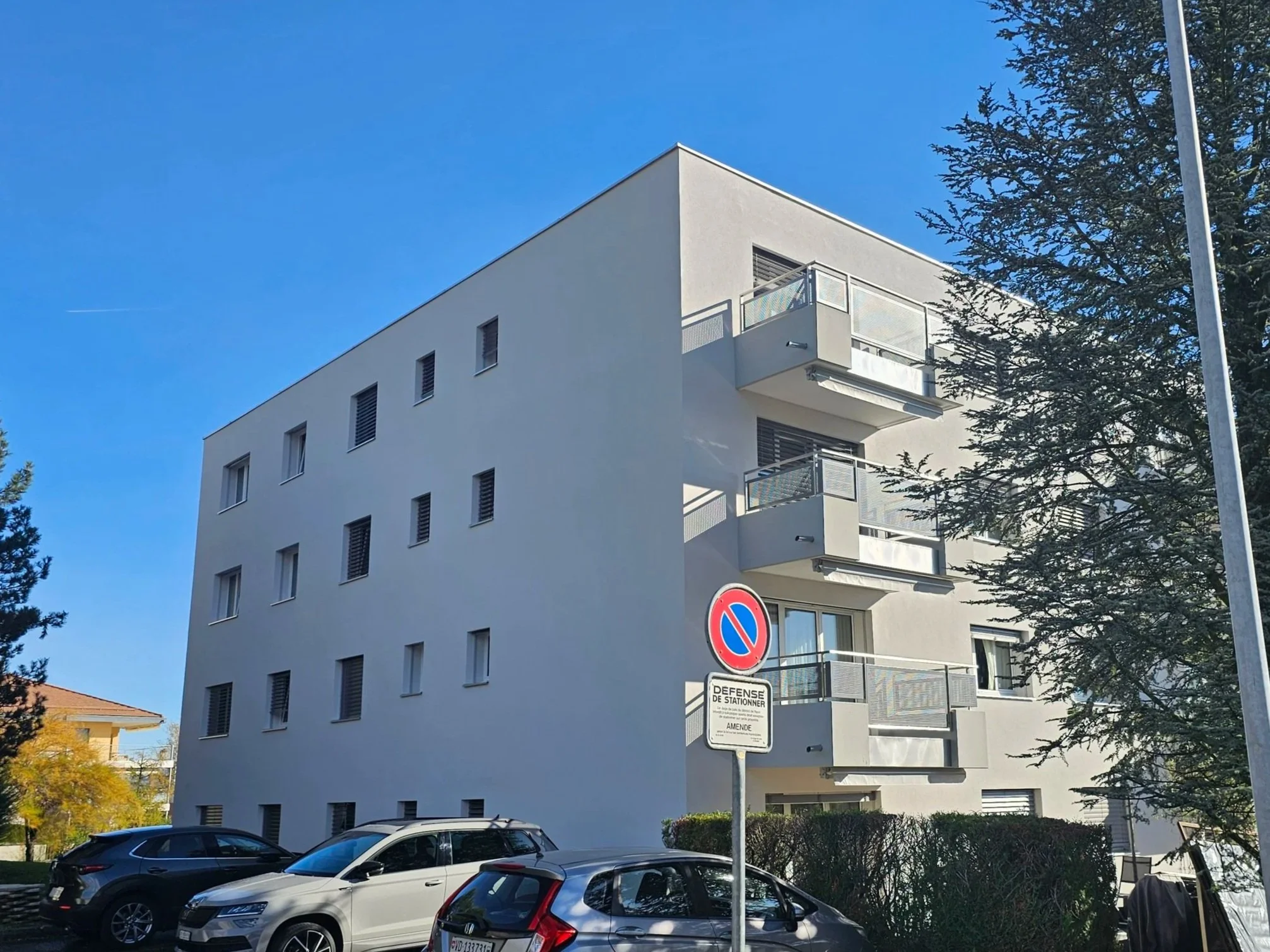 Rénovation façade isolation ITE polystyrène EPS immeuble Mont-sur-Rolle - DOK Façades