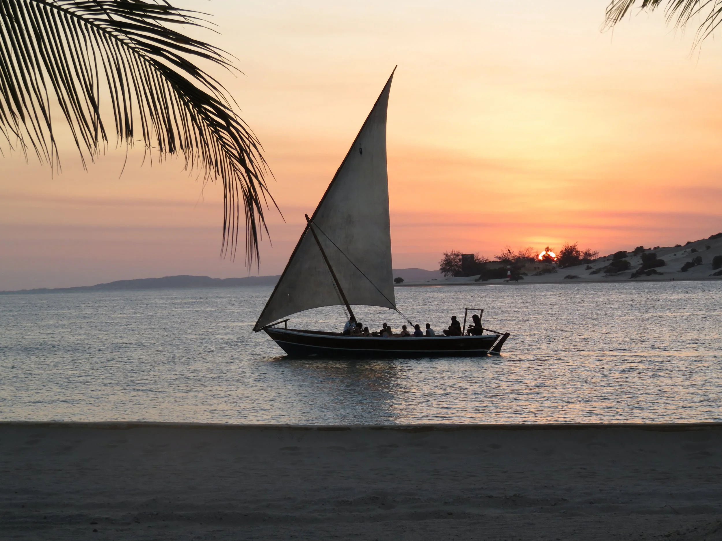 KENYA -
Iconic Safaris, Big Five & Private Conservancies and an Indian Ocean coast line.