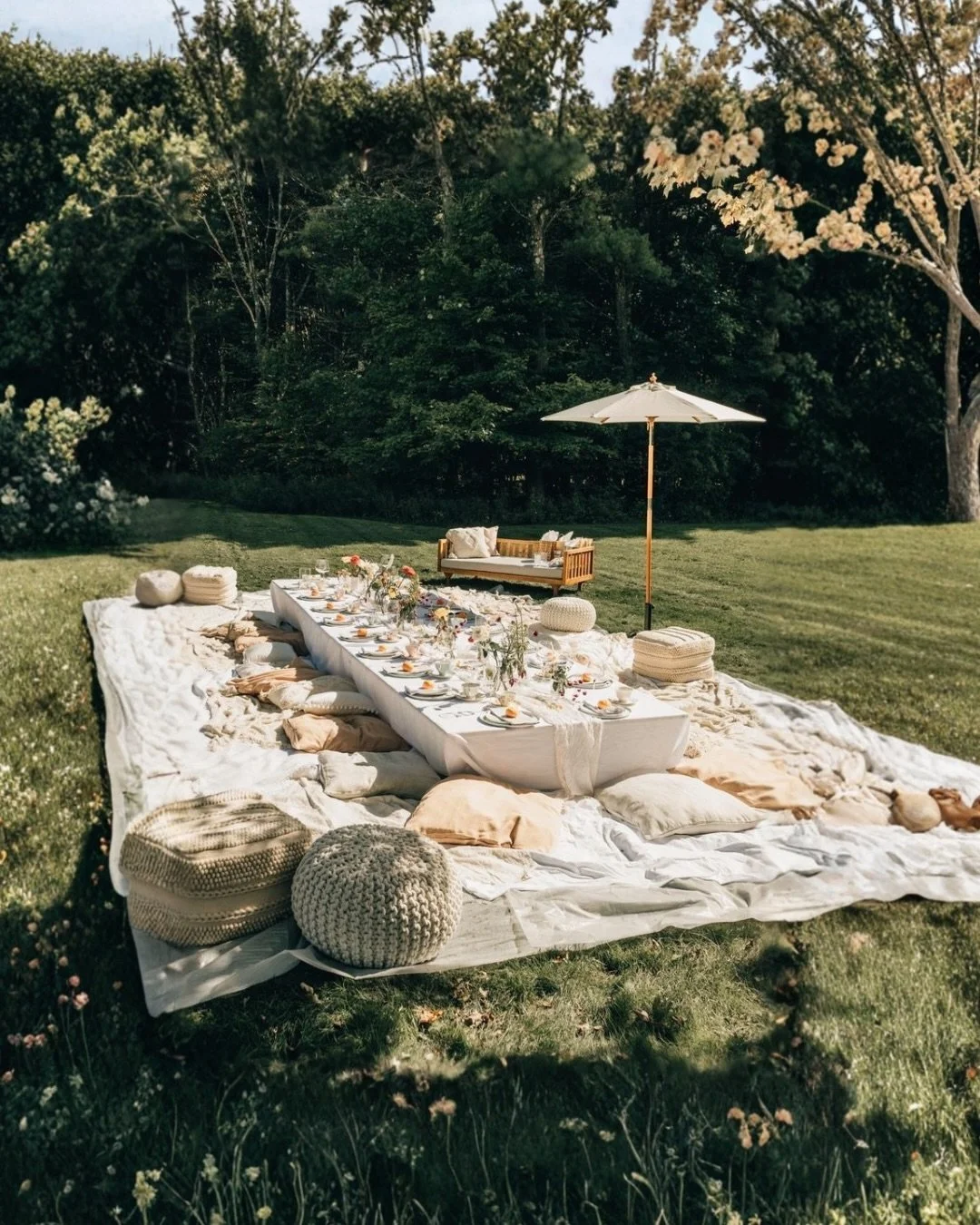 For our upcoming @theheavensociety Summer Edition, we&rsquo;re creating a dreamy picnic experience together with @diyourtable, designed to bring women together through connection, nourishing food and mindful moments in nature.

Think slow conversatio
