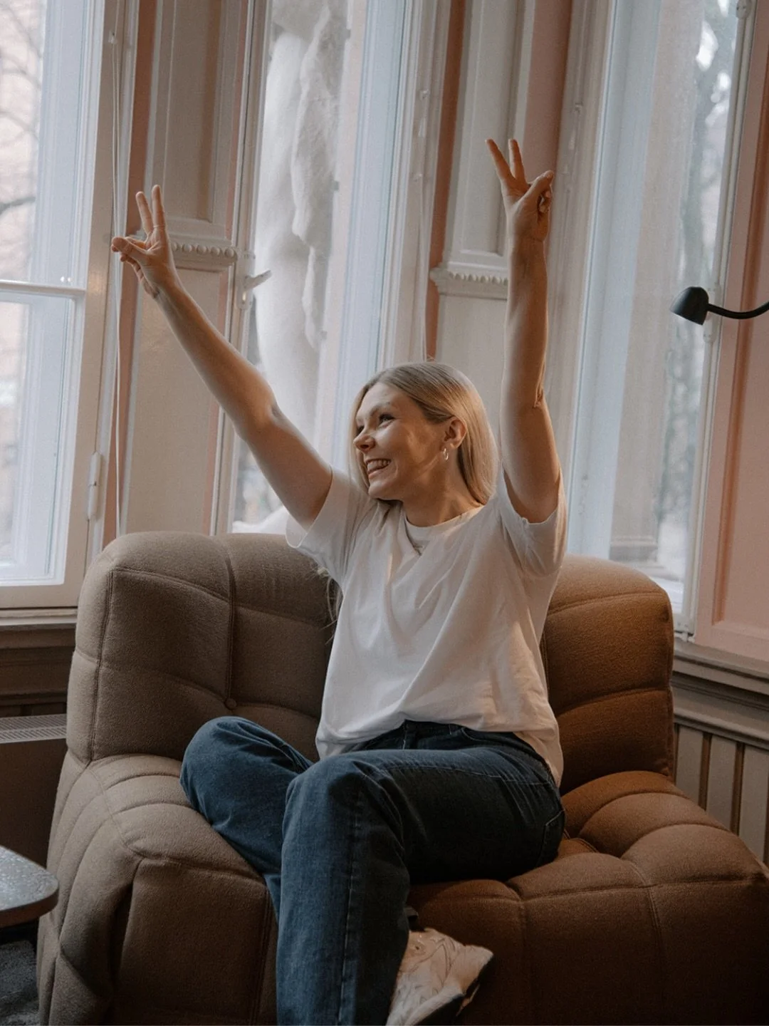 Mun fiilis, kun yrityksen uudet kuvat saapuivat! 🙌🏼✨

T&auml;ss&auml; tulee uusien br&auml;ndikuvien ja @vaisanen.heidi hehkutus ja appreciation post 🫶🏼

Viime viikonloppuna sain taas kasan yritykselleni kuvattuja br&auml;ndikuvia Heidilt&auml; j